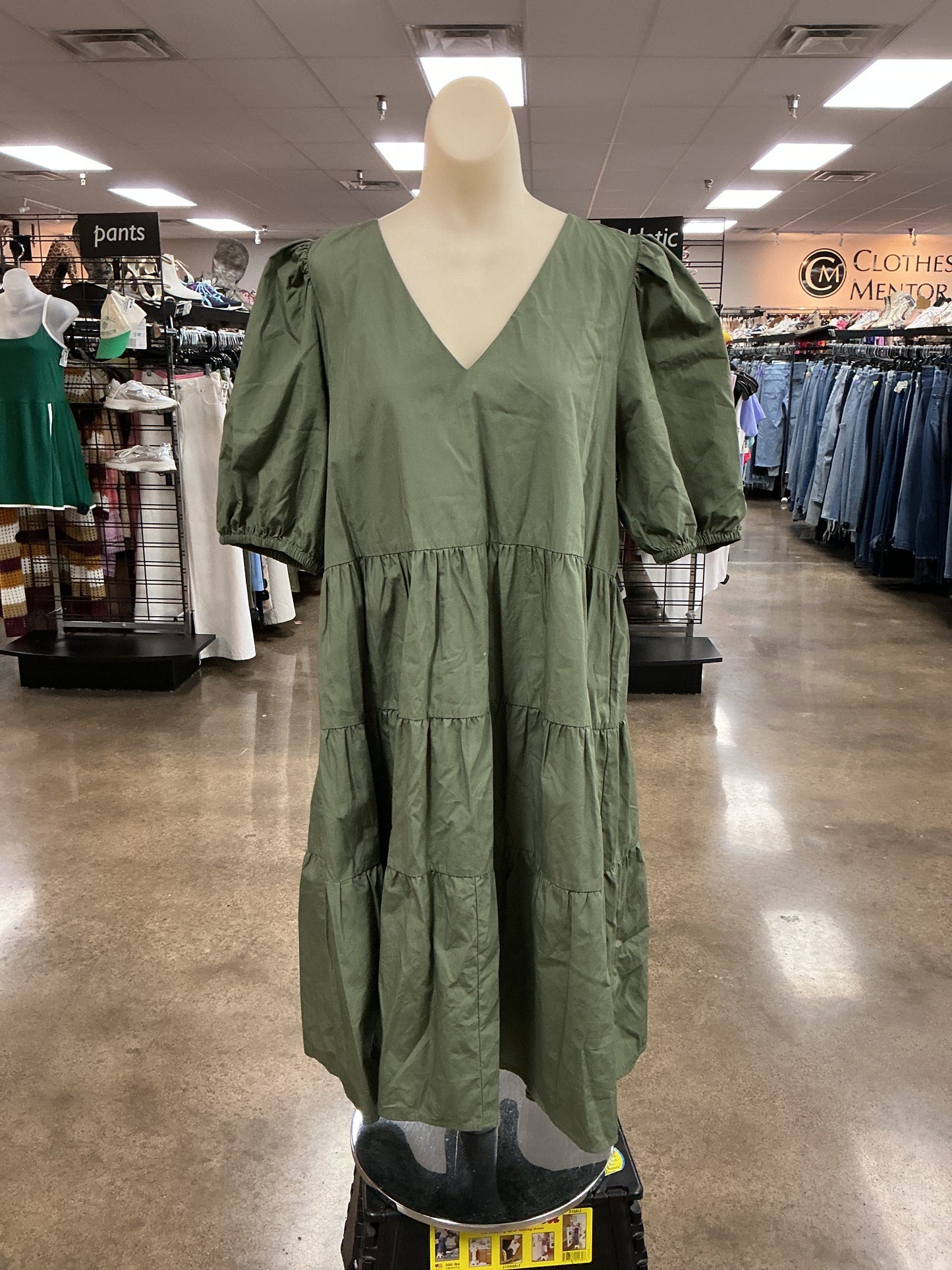 Dress Casual Midi By Banana Republic In Green, Size:L