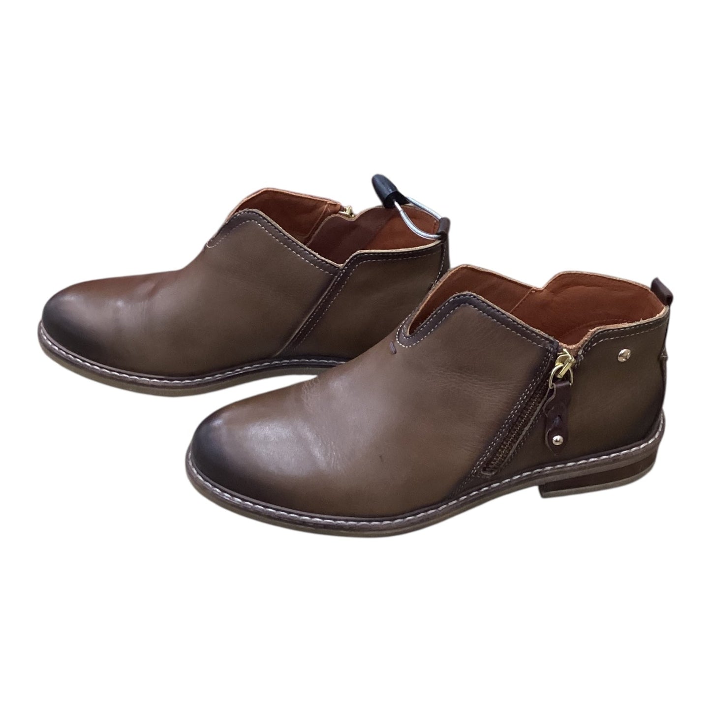 Boots Ankle Flats By Cmb In Brown, Size:8.5