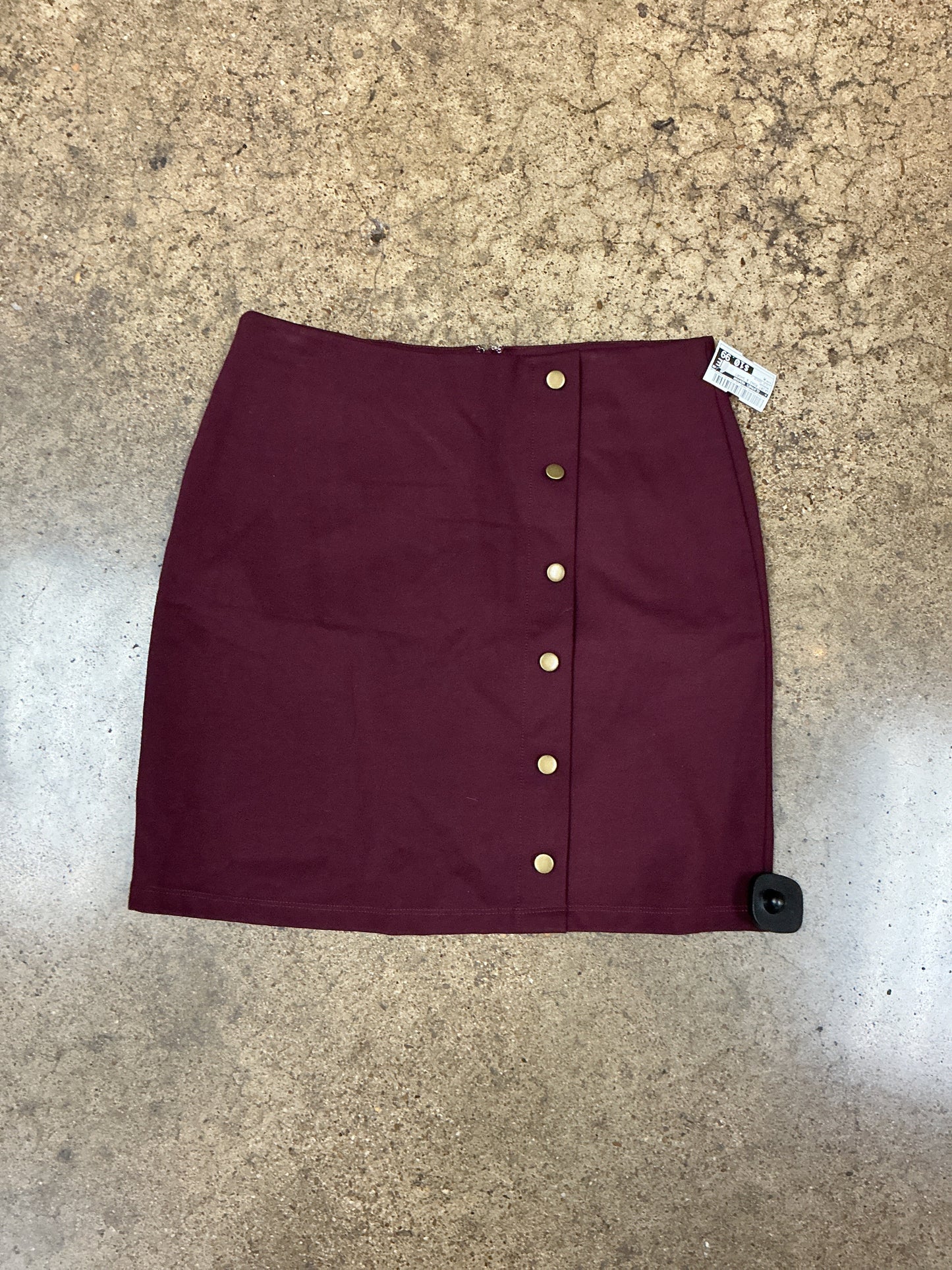 Skirt Mini & Short By Clothes Mentor In Maroon, Size:M