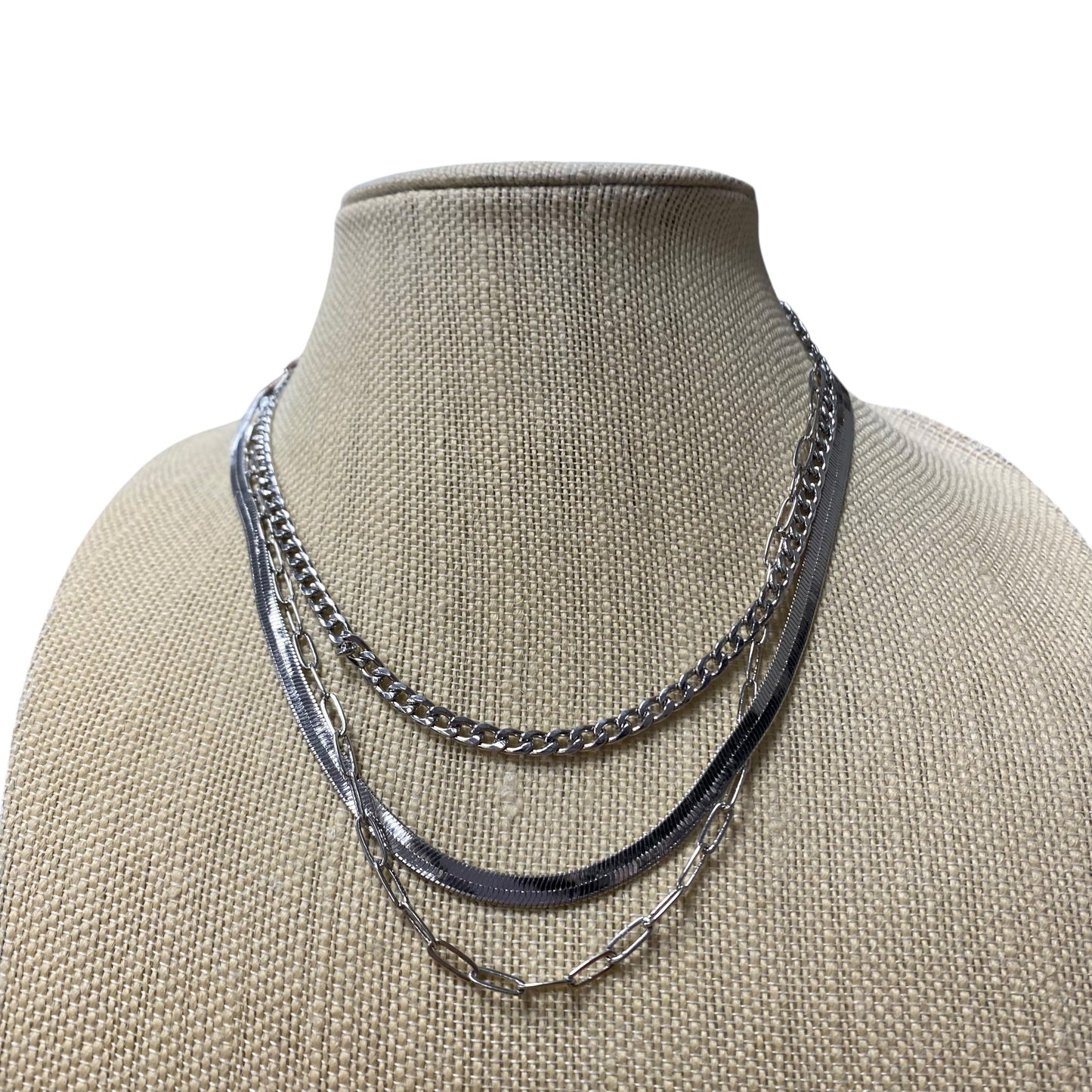 Necklace Layered In Silver