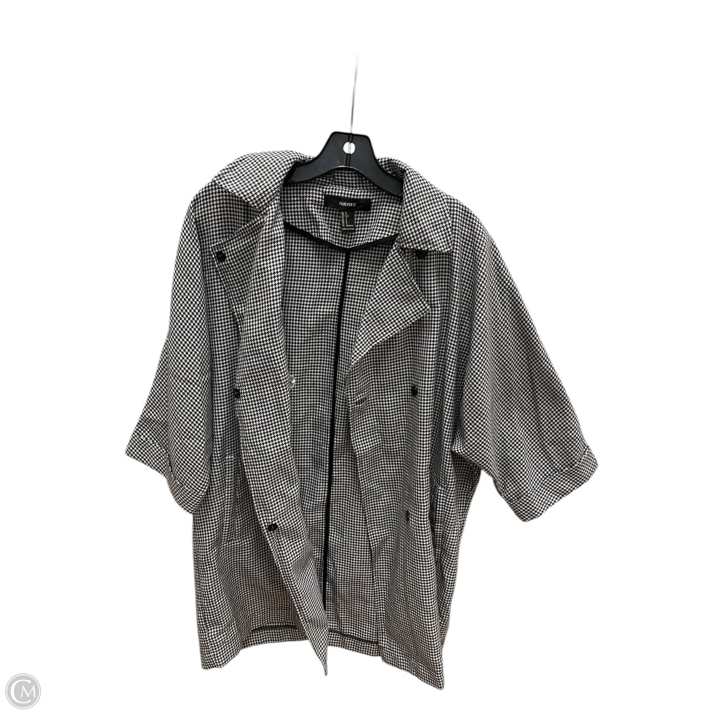 Tunic Short Sleeve By Forever 21 In Black & White, Size: S