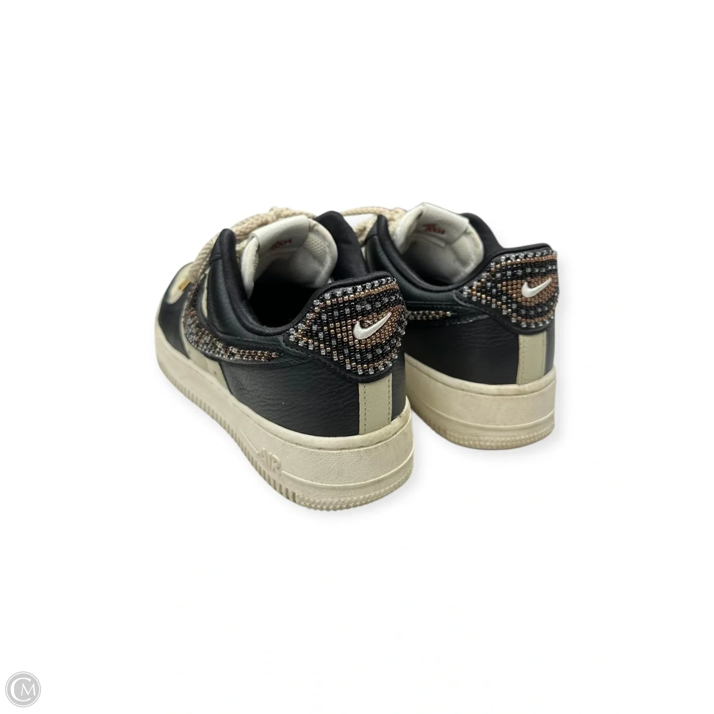 Shoes Sneakers By Nike Apparel In Black & Cream, Size: 8