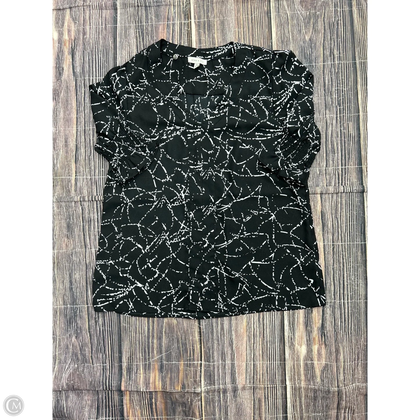 Top 3/4 Sleeve By Clothes Mentor In Black, Size: M