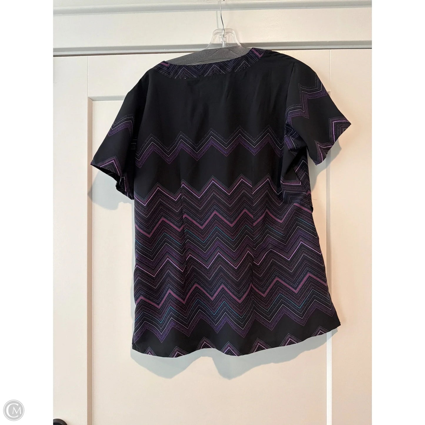 Top Short Sleeve By Clothes Mentor In Black, Size: M