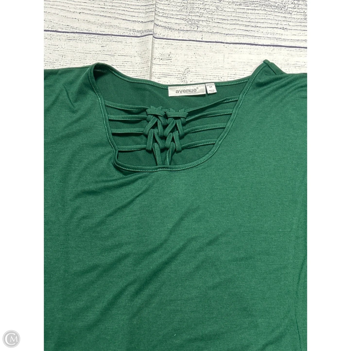 Tunic 3/4 Sleeve By Avenue In Green, Size: 5