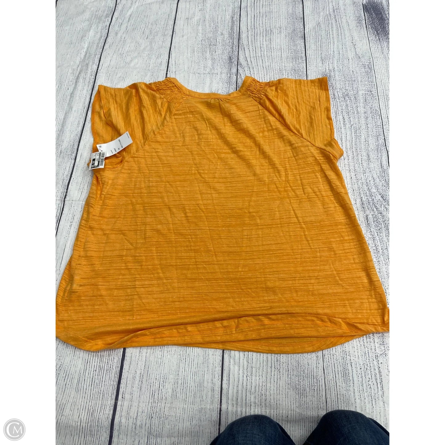 Top Short Sleeve By Liz Claiborne In Yellow, Size: 1x