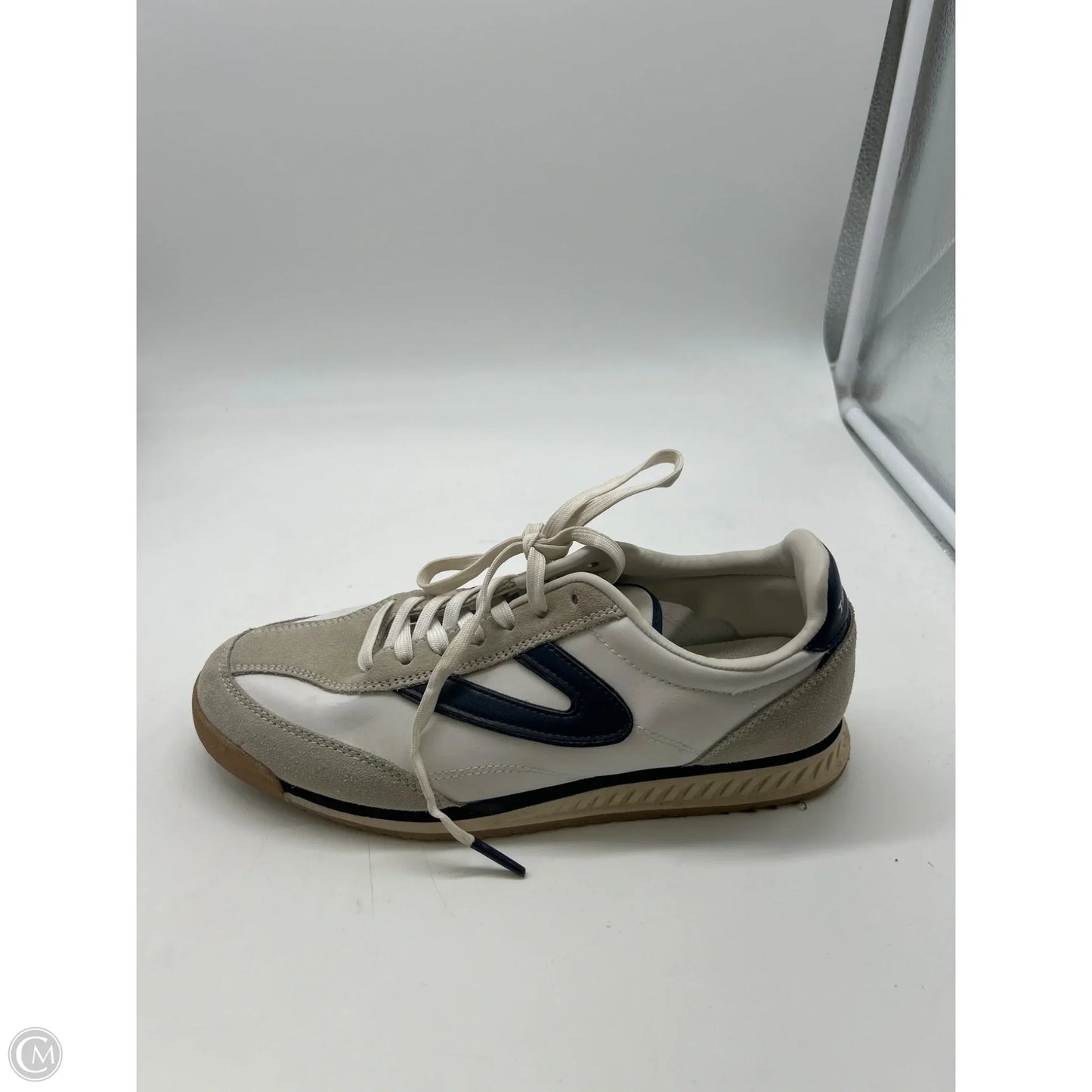 Shoes Athletic By Tretorn In White, Size: 8.5