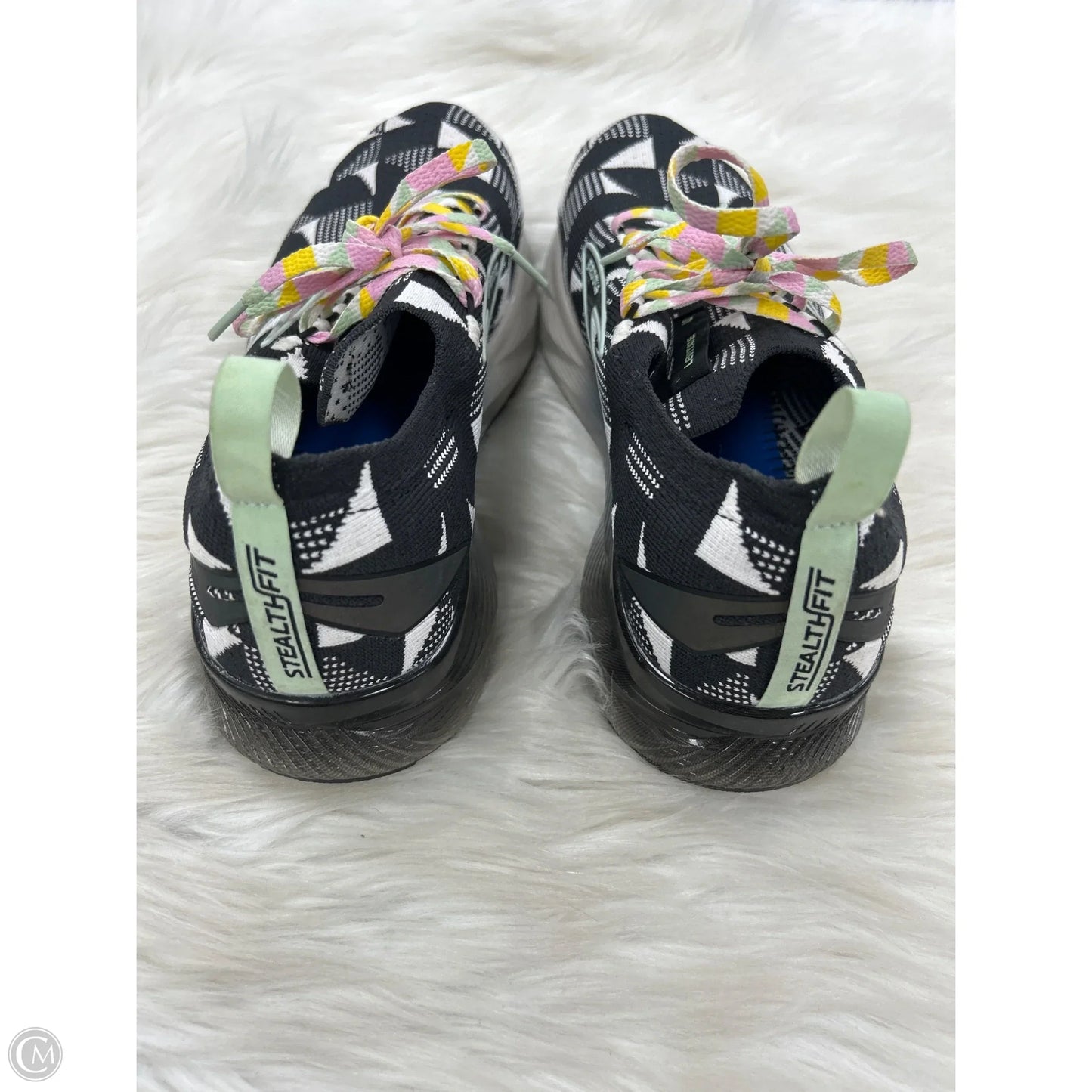 Shoes Athletic By Brooks In Black, Size: 9