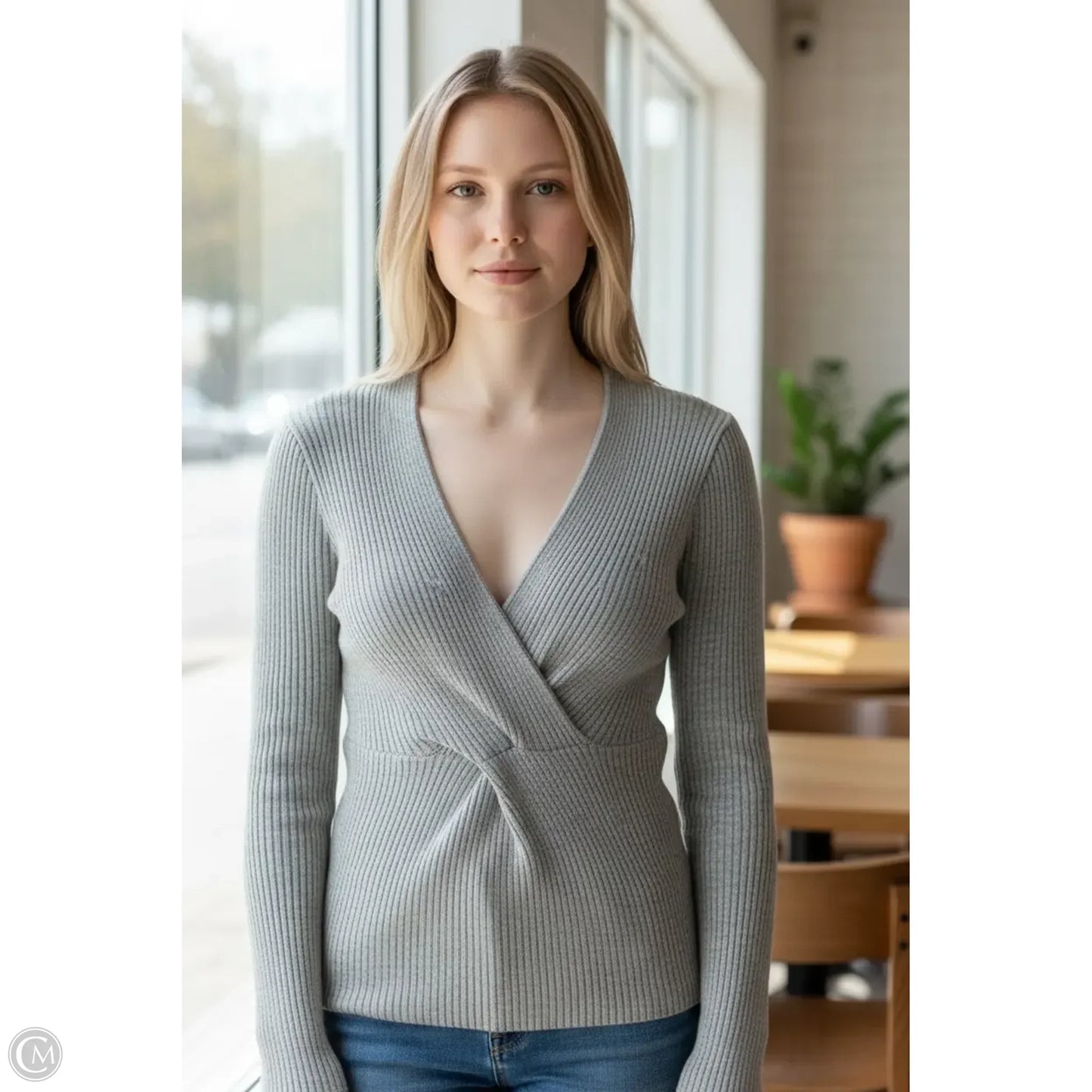 Sweater By Clothes Mentor In Grey, Size: Xs