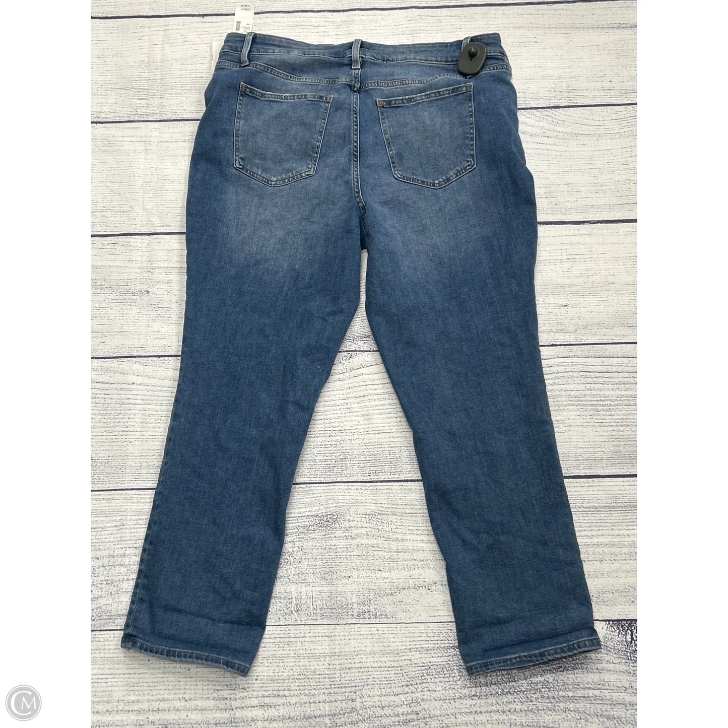 Jeans Cropped By Maurices In Blue, Size: 18