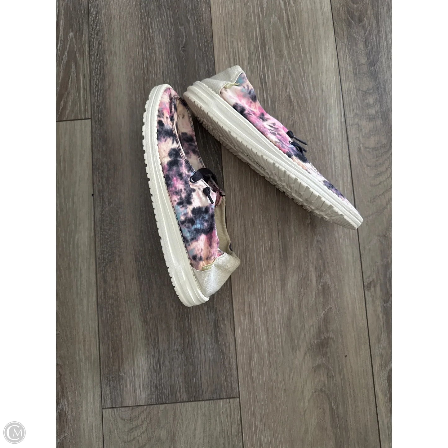 Shoes Flats By Hey Dude In Pink, Size: 9
