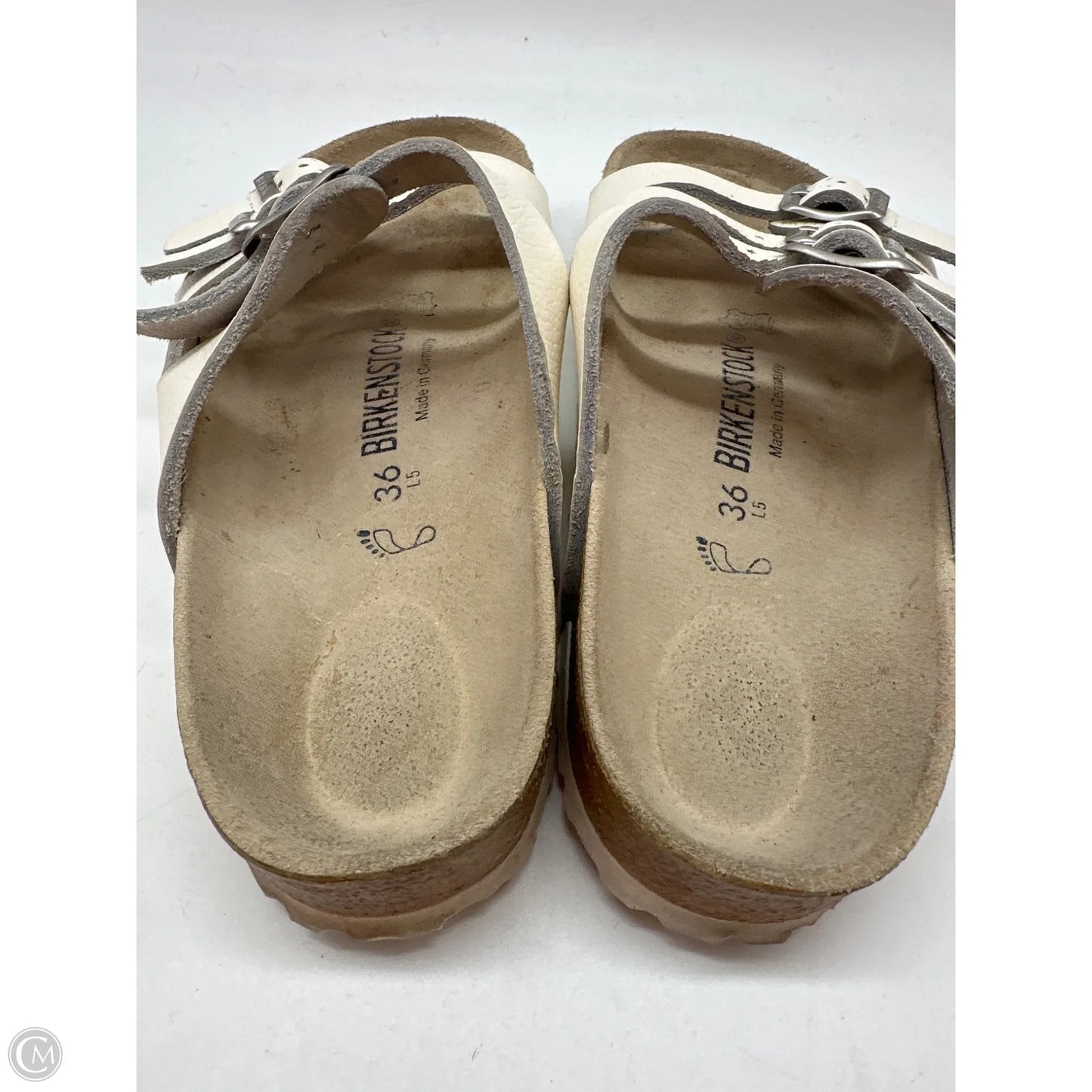 Sandals Flats By Birkenstock In White, Size: 5