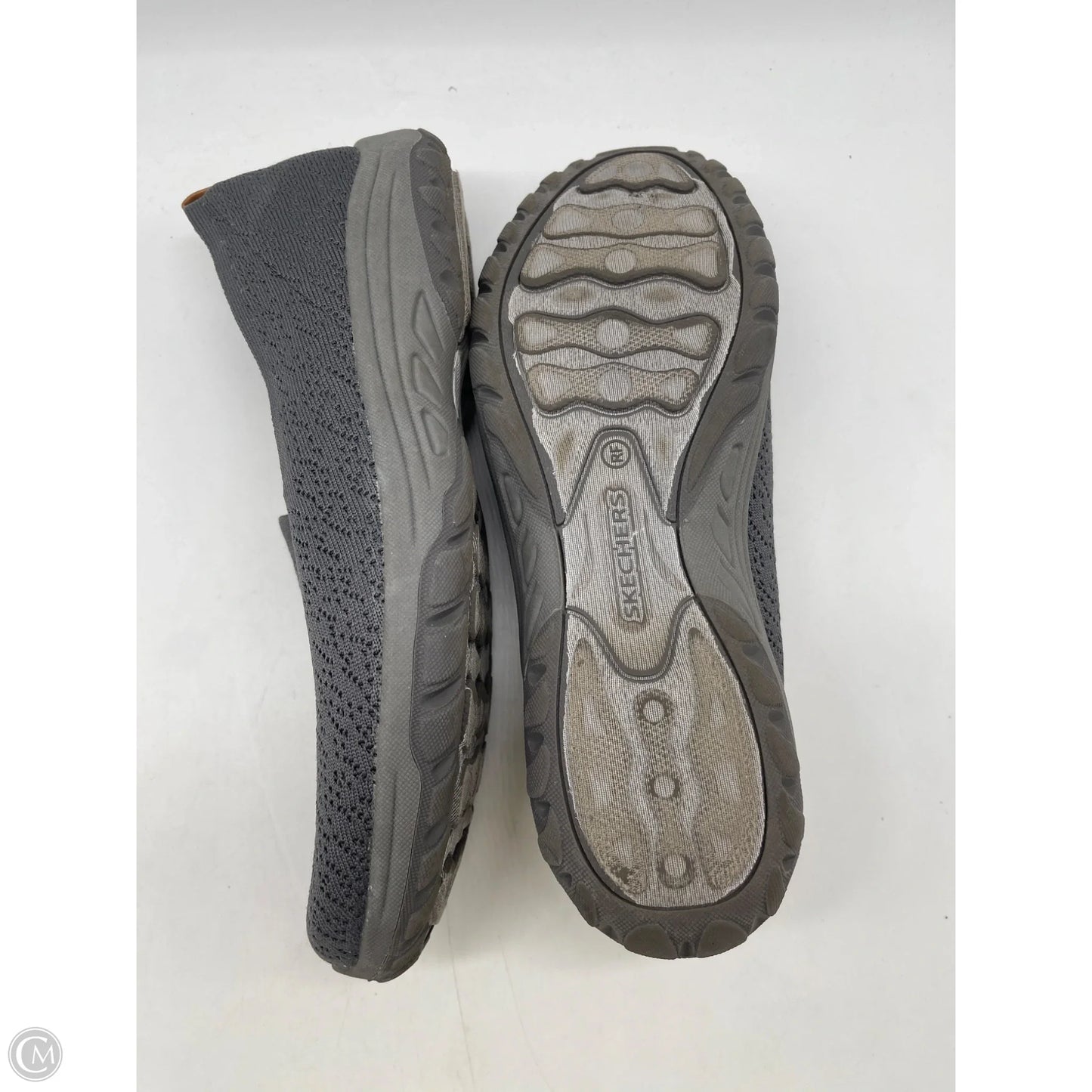 Shoes Flats By Skechers In Grey, Size: 11