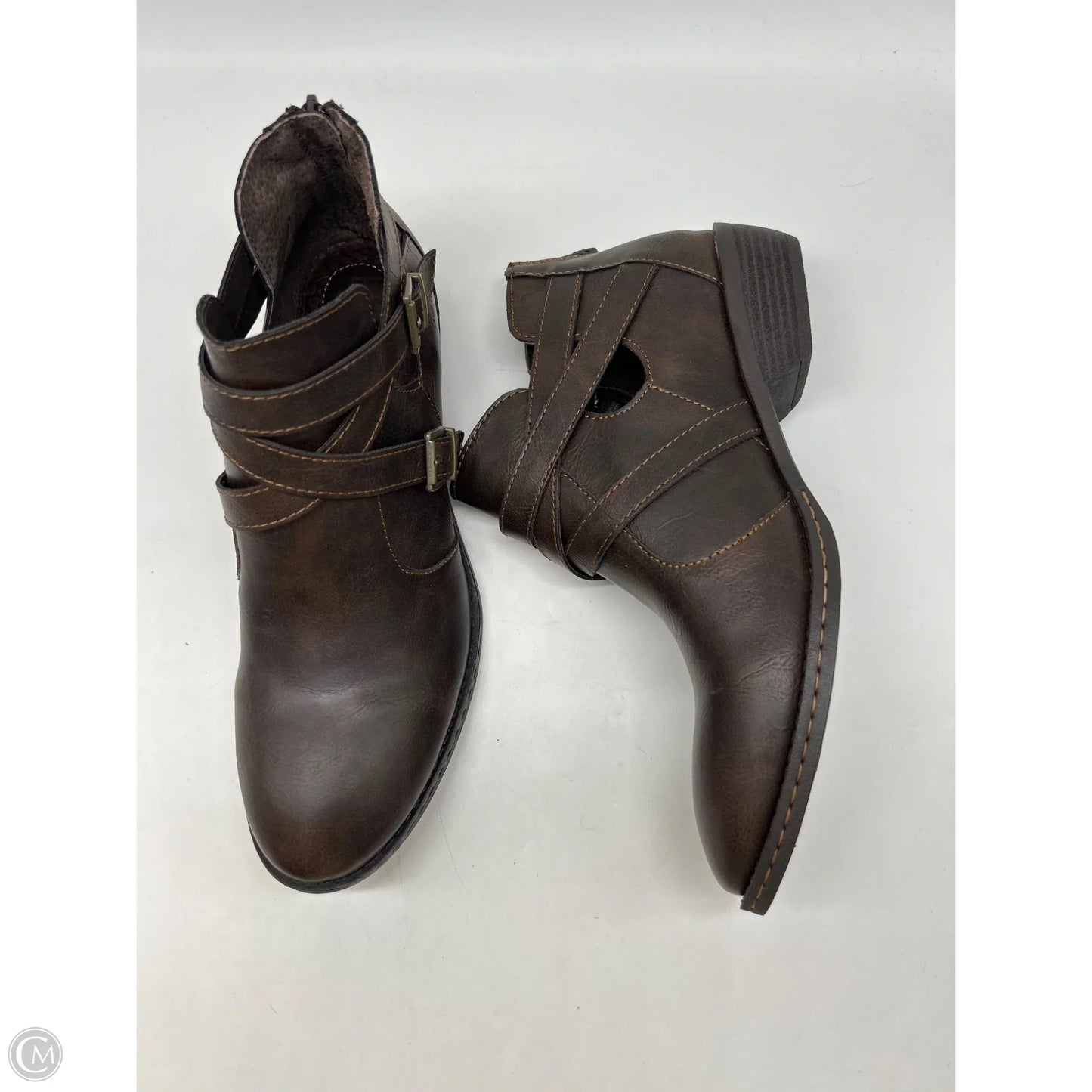 Boots Ankle Flats By Boc In Brown, Size: 10
