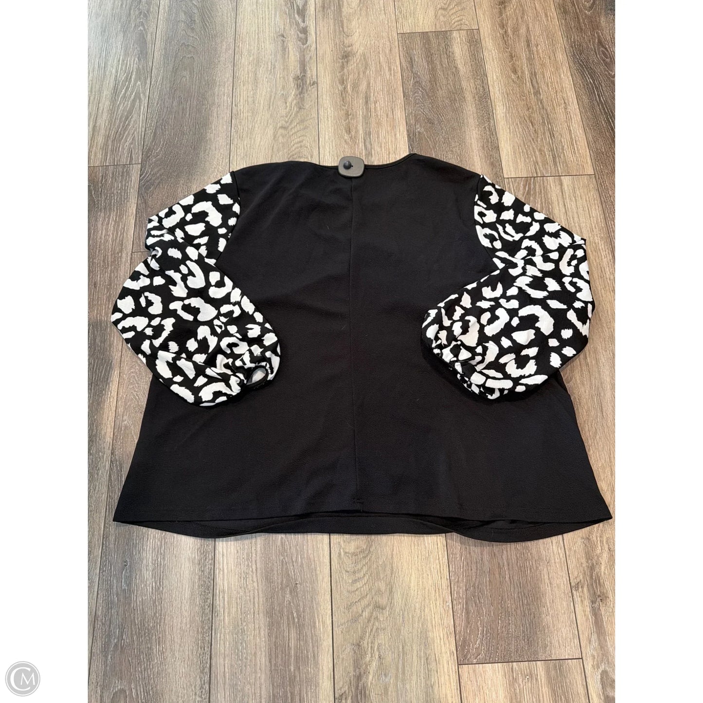 Top Long Sleeve By Emery Rose In Black, Size: 5