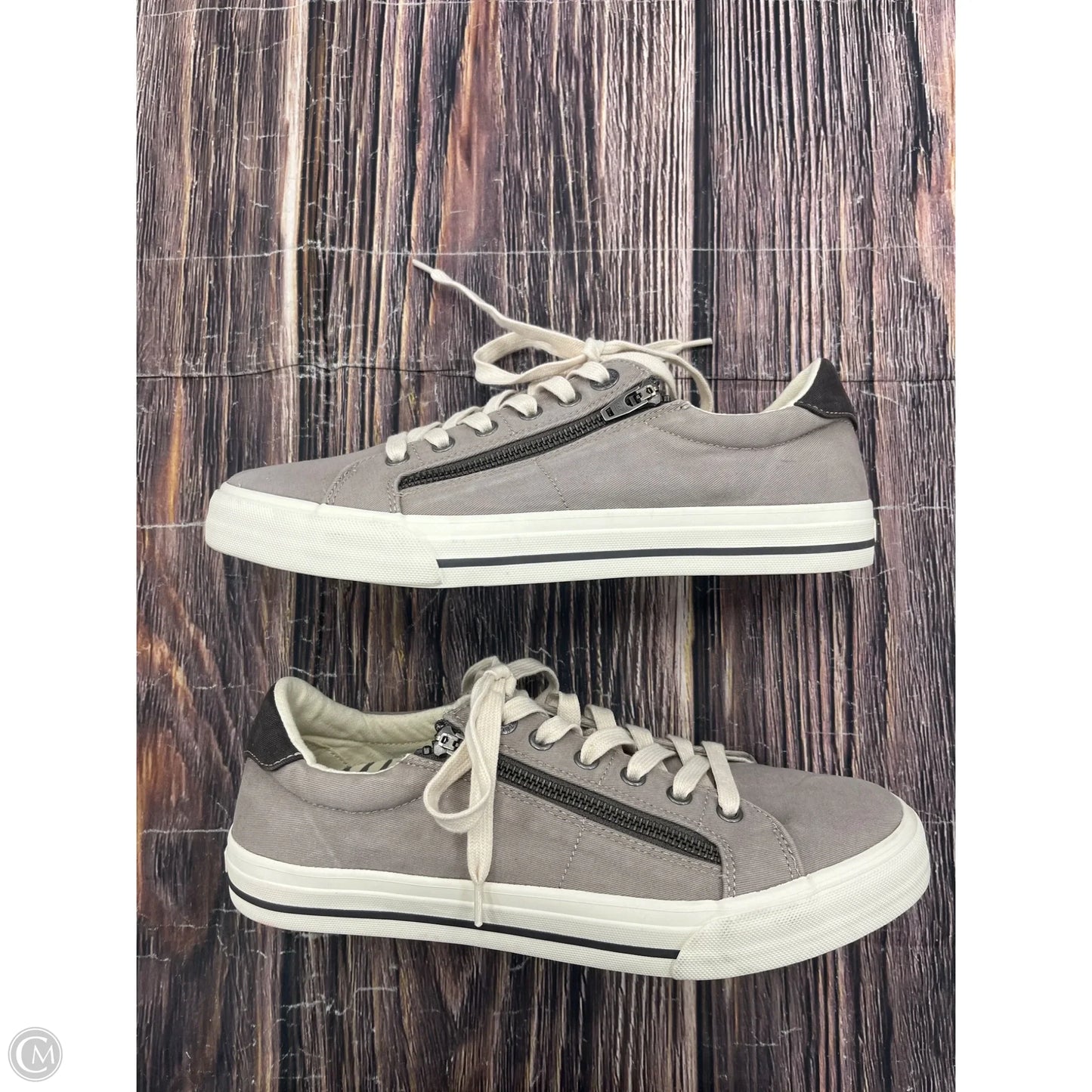 Shoes Sneakers By Taos In Grey, Size: 10