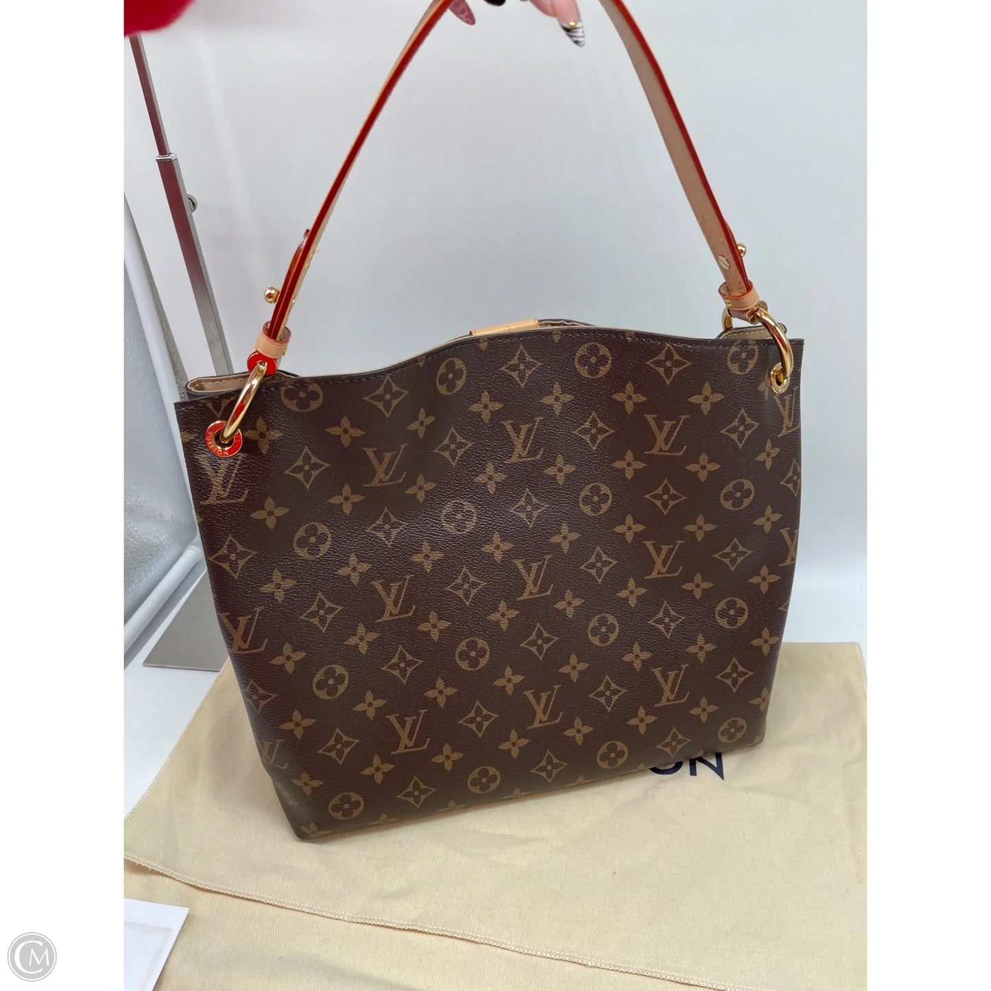 Handbag Luxury Designer By Louis Vuitton, Size: Medium