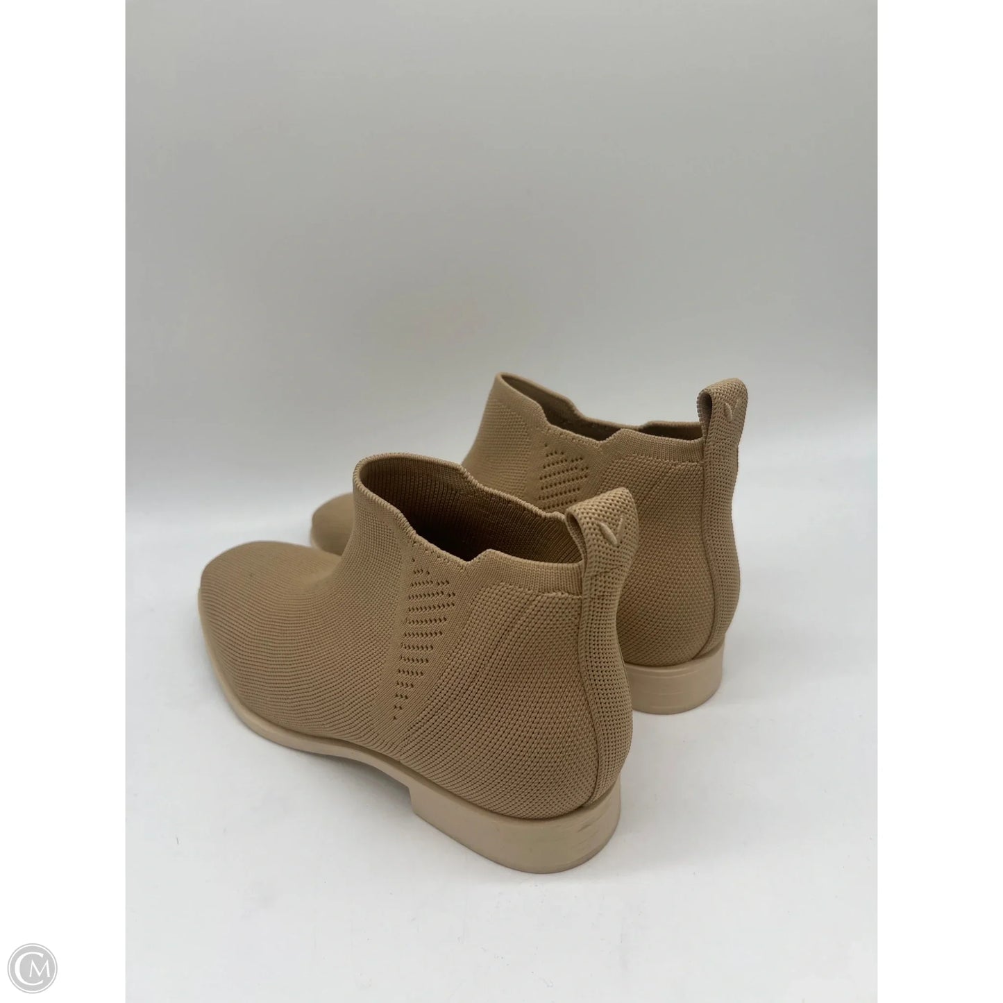 Boots Ankle Flats By Cmb In Tan, Size: 6.5