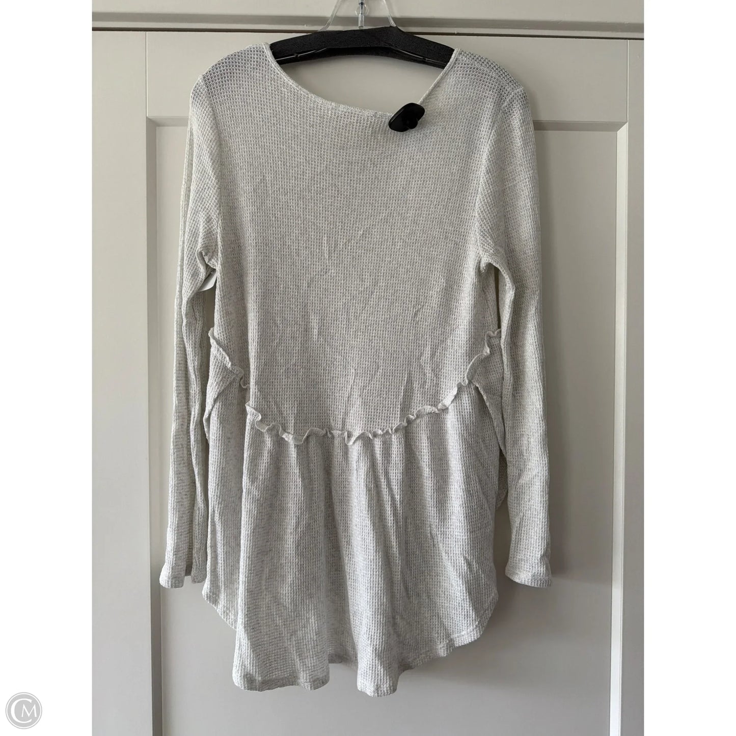 Top Long Sleeve By Betseys Boutique Shop In White, Size: M