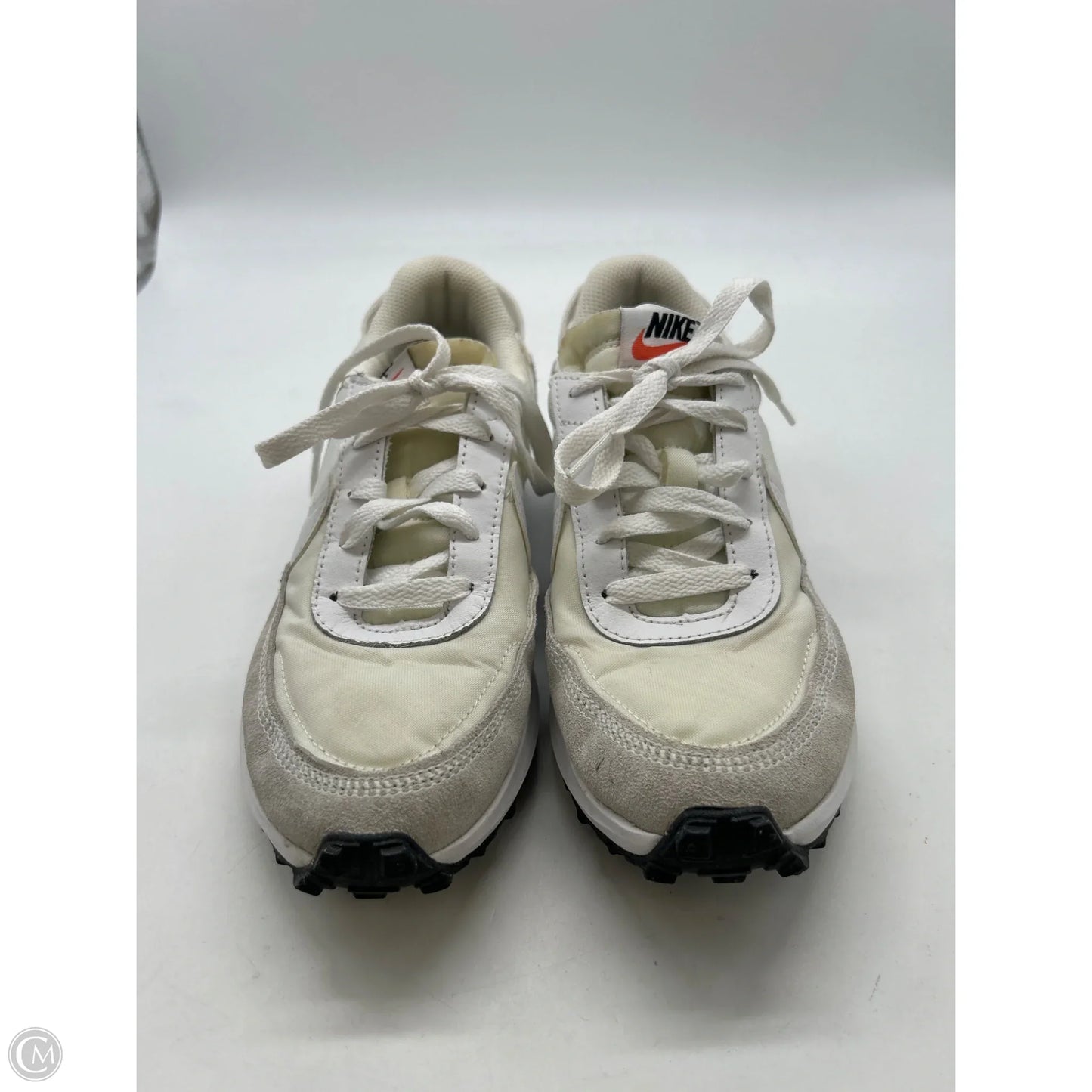Shoes Athletic By Nike In White, Size: 6