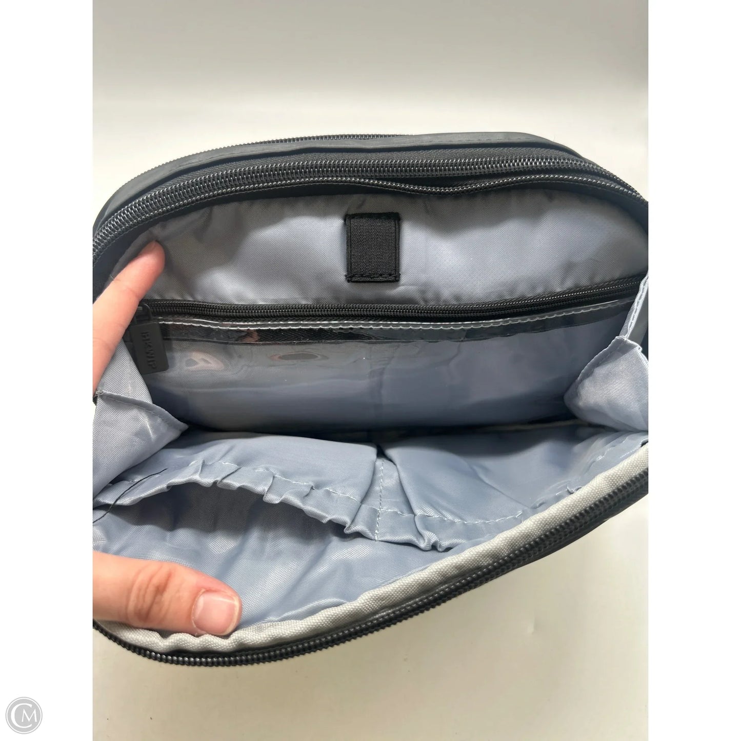 Handbag By Clothes Mentor, Size: Medium