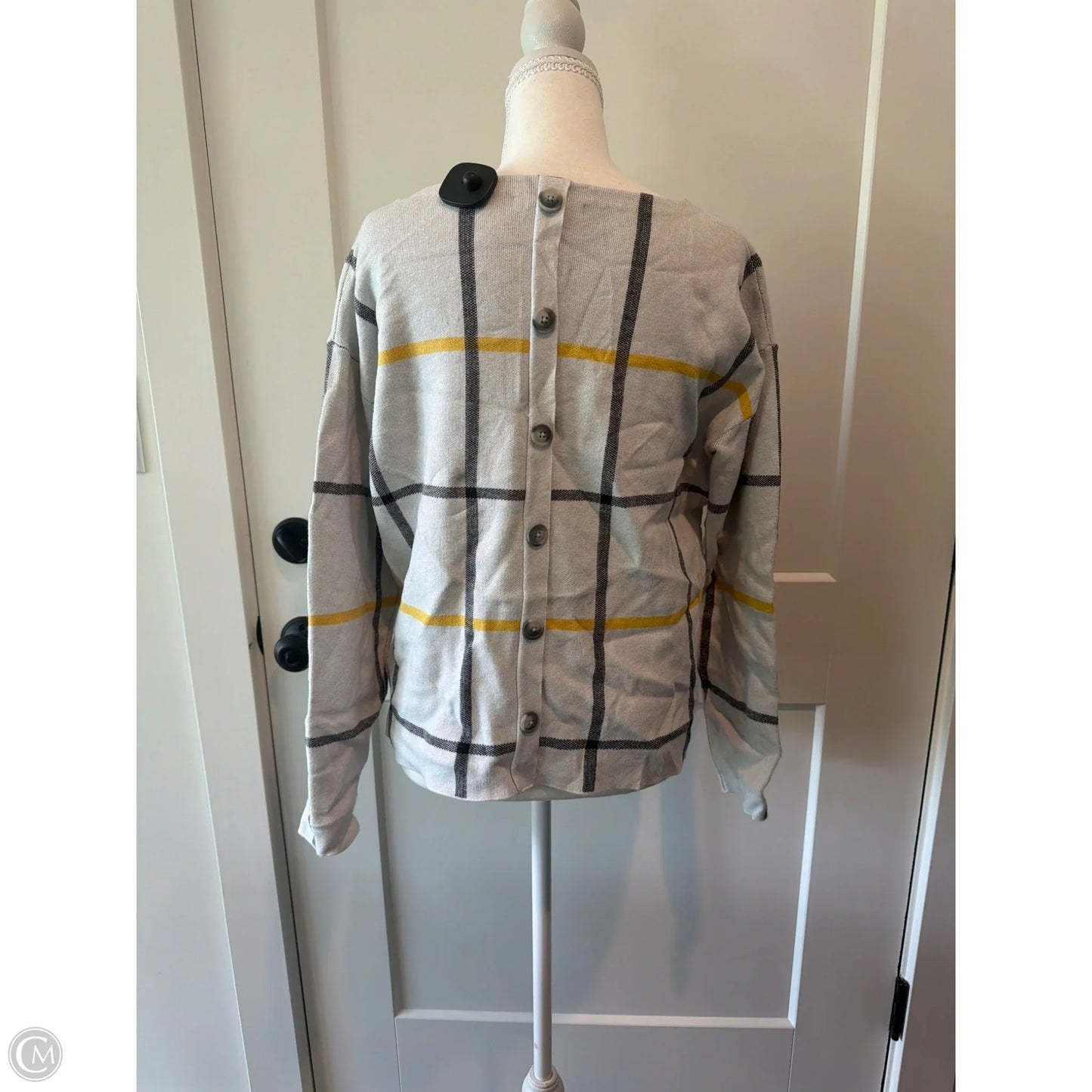 Sweater By Tahari In Grey, Size: M