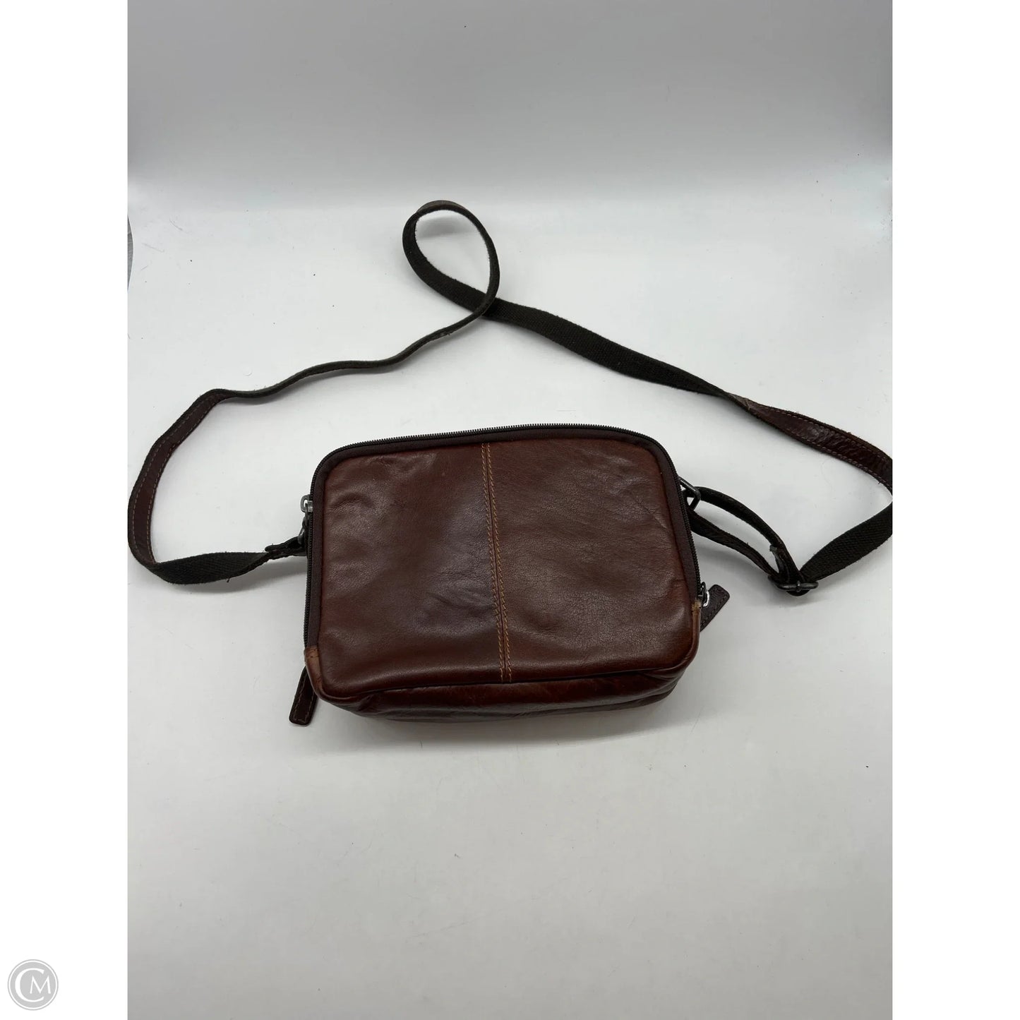 Crossbody By Clothes Mentor, Size: Medium