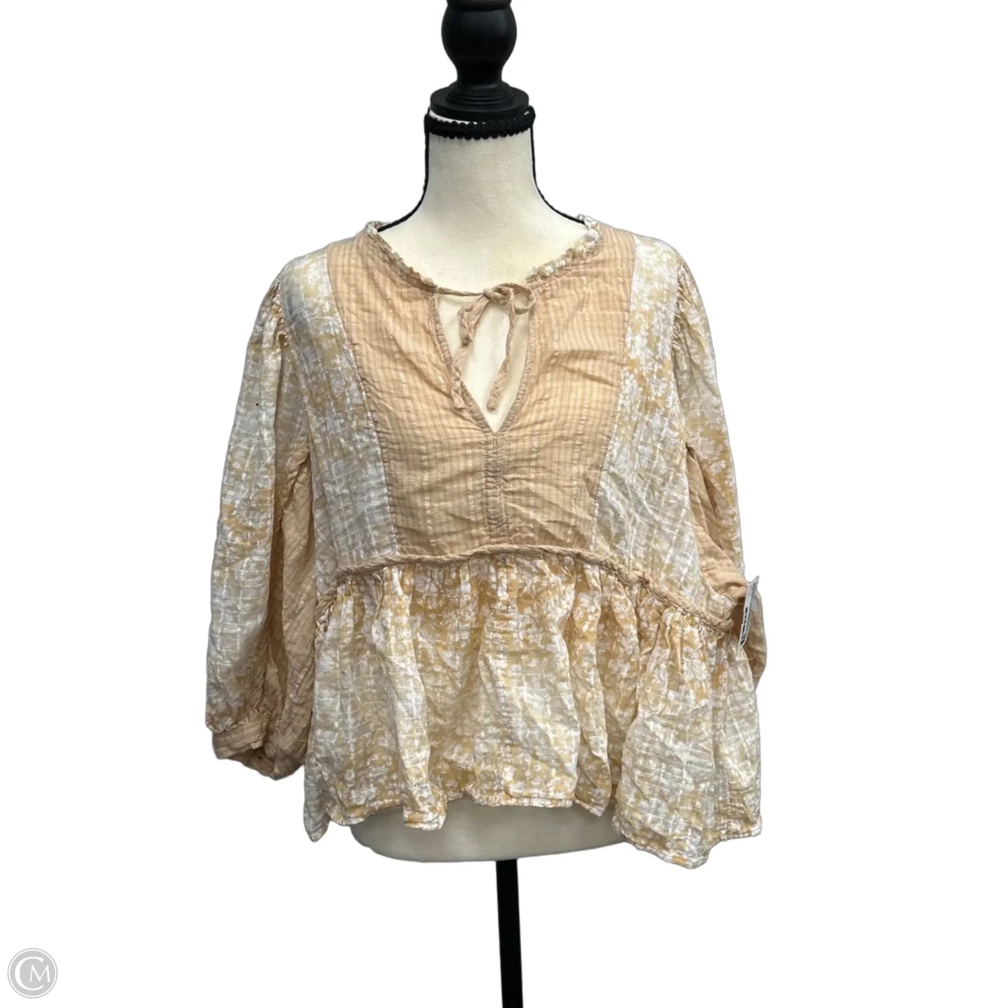 Top Long Sleeve By American Eagle In Tan, Size: M
