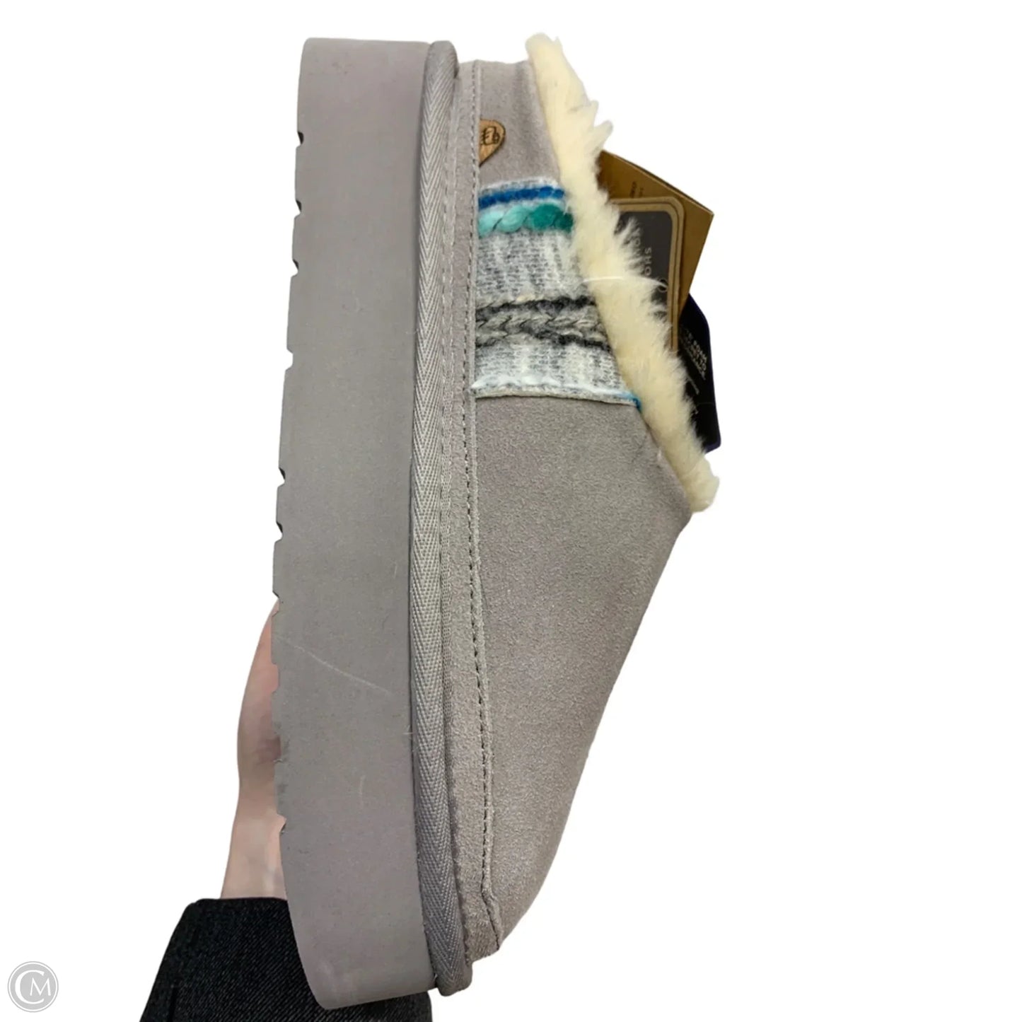 Shoes Flats By Lamo In Grey, Size: 6