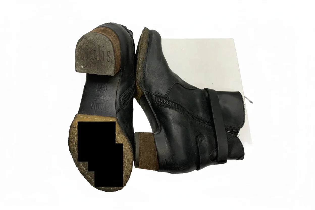 Boots Ankle Heels By Clothes Mentor In Black, Size: 6