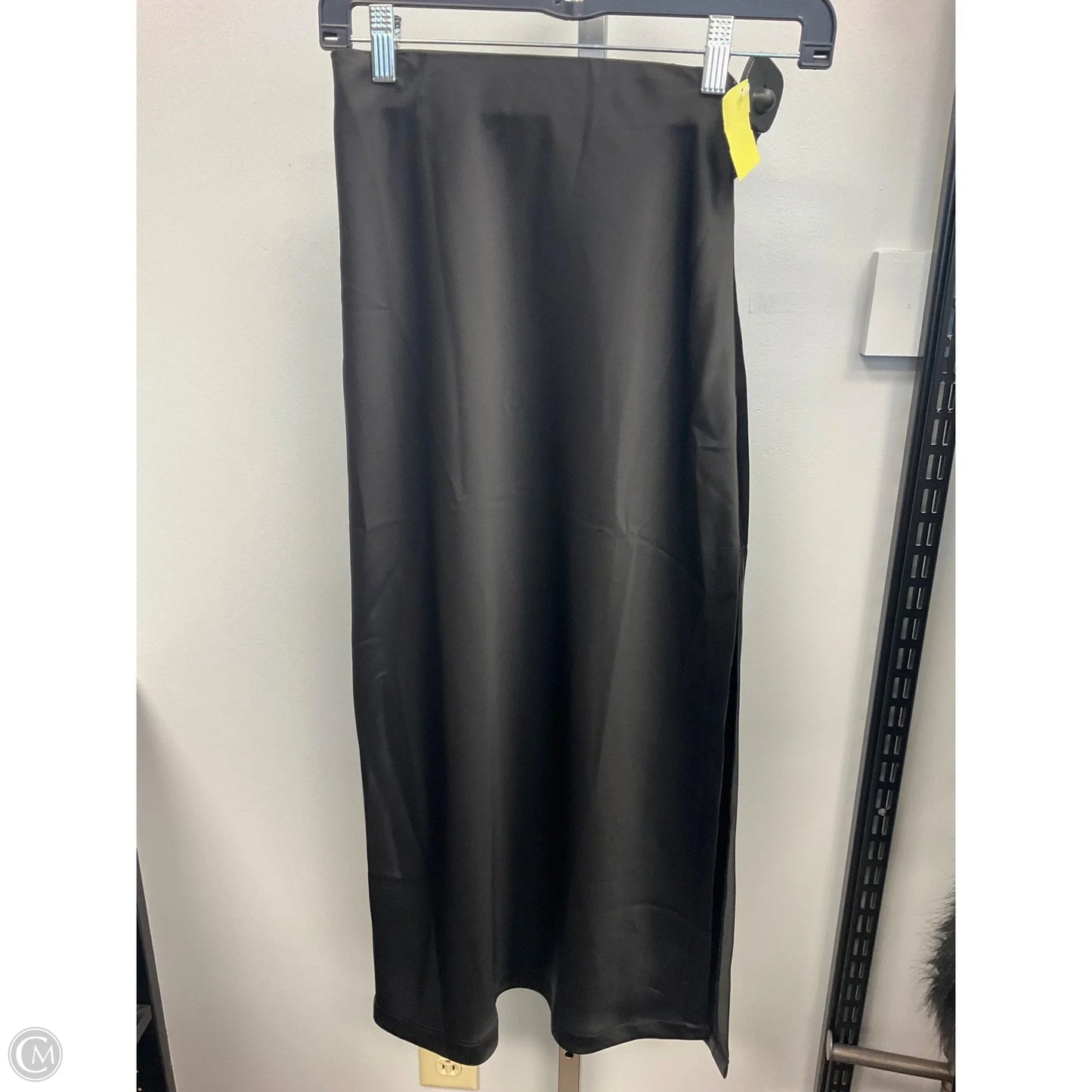 Skirt Midi By Vestique In Black, Size: S