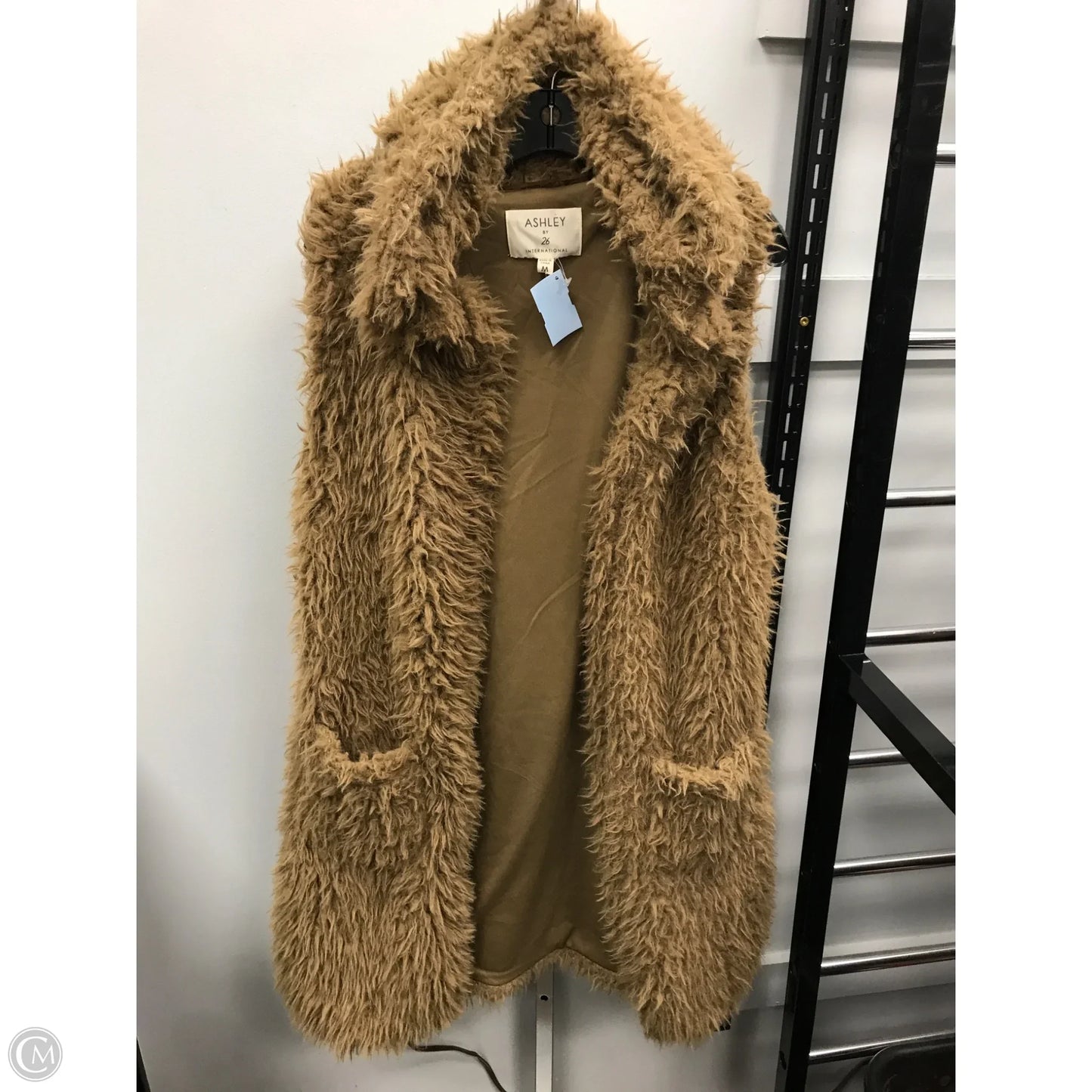 Vest Faux Fur & Sherpa By Cmc In Tan, Size: M