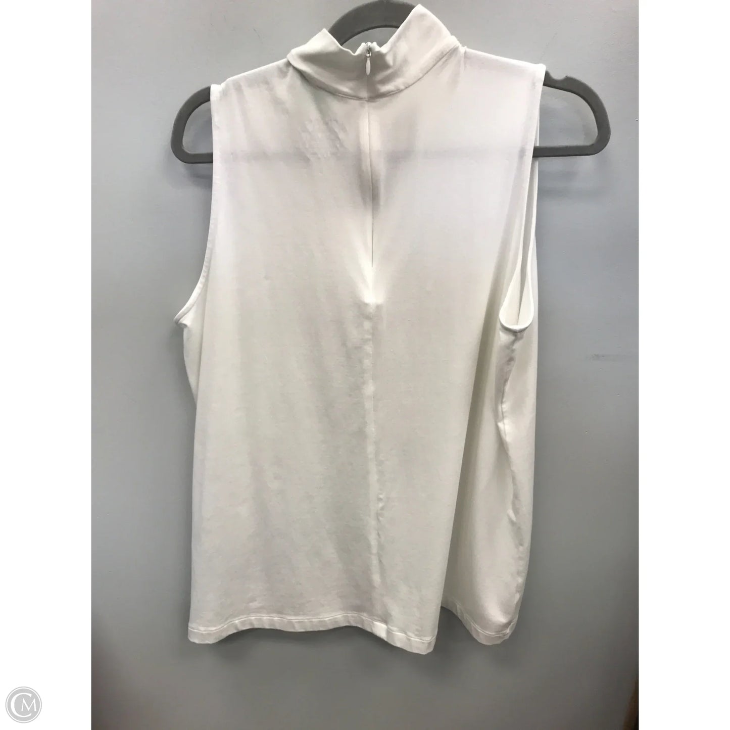 Top Sleeveless By Chicos In White, Size: Xl