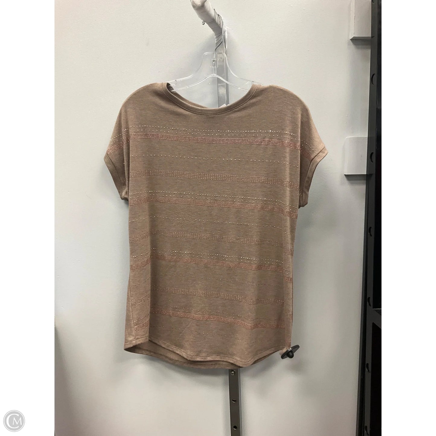 Top Short Sleeve By Apt 9 In Taupe, Size: M