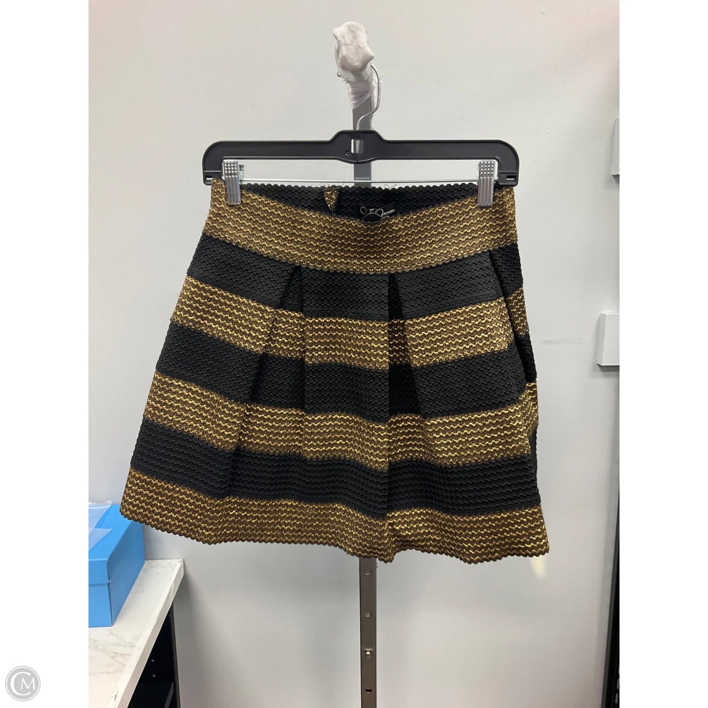 Skirt Midi By Clothes Mentor In Black & Gold, Size: Xl