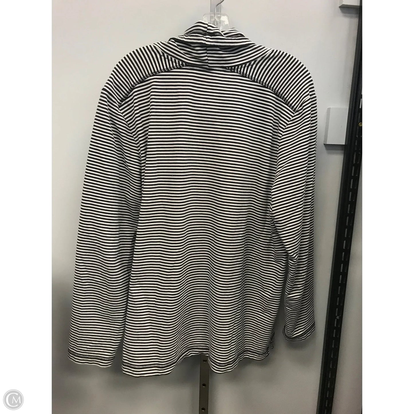 Sweatshirt Collar By Karen Scott In Striped Pattern, Size: Xl