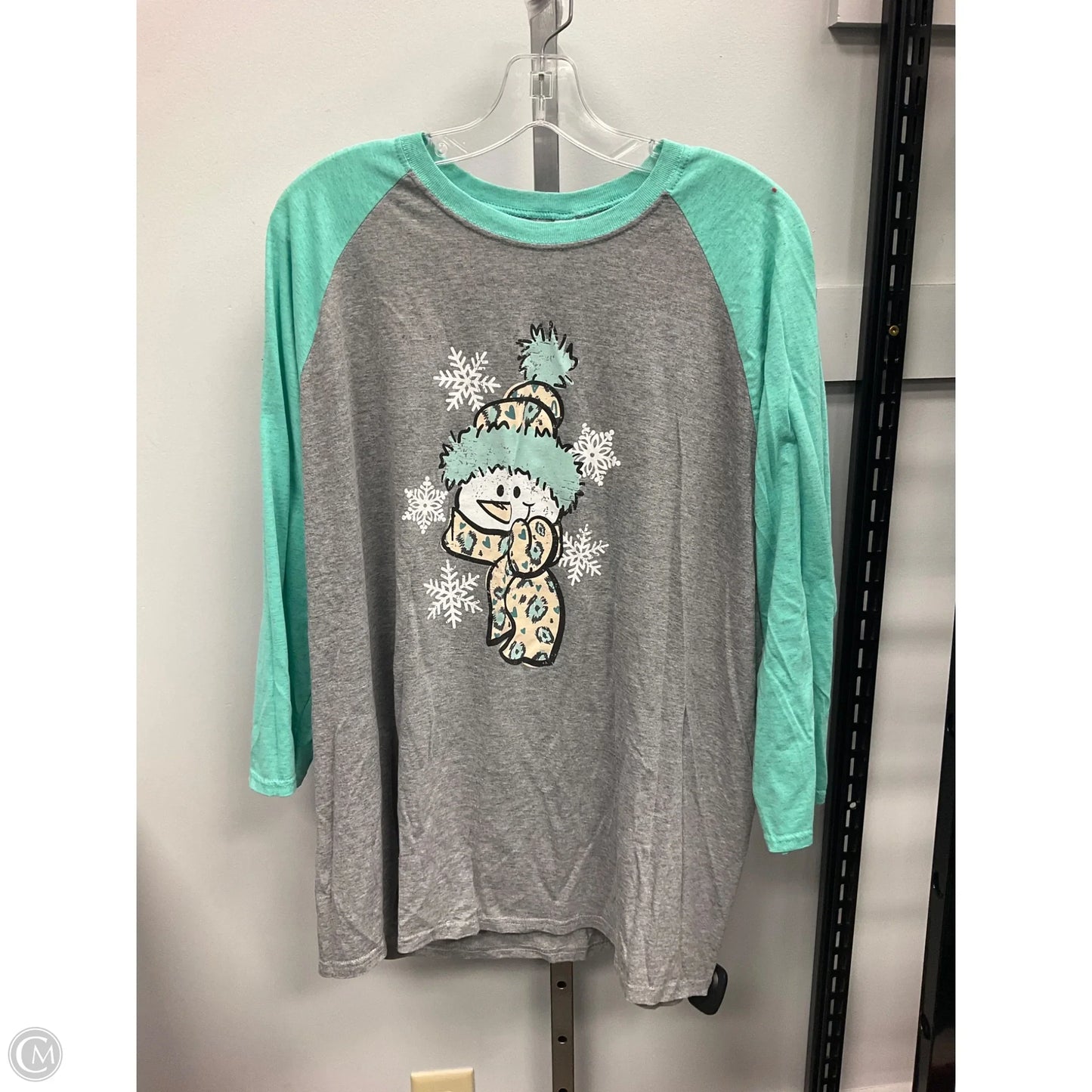 Top Long Sleeve By Jerzees In Grey, Size: 2x