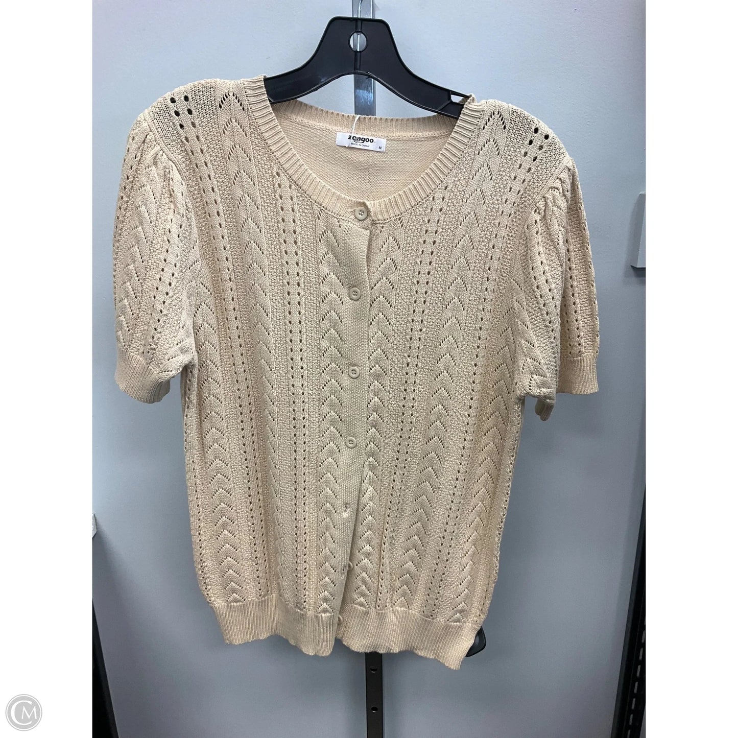 Sweater Short Sleeve By Clothes Mentor In Cream, Size: M