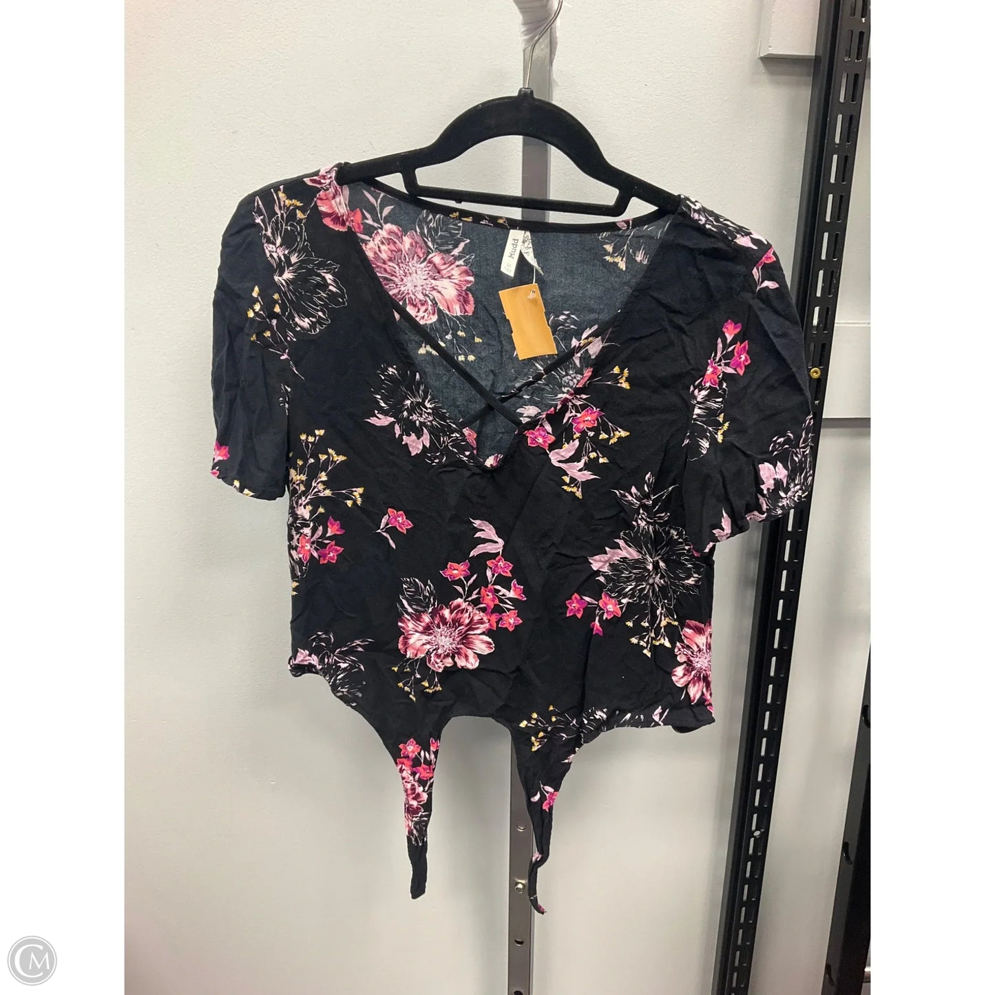 Top Short Sleeve By Mudd In Black, Size: Mp
