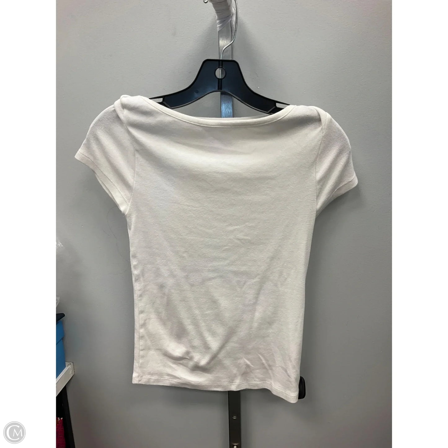 Top Short Sleeve By Old Navy In White, Size: Xs