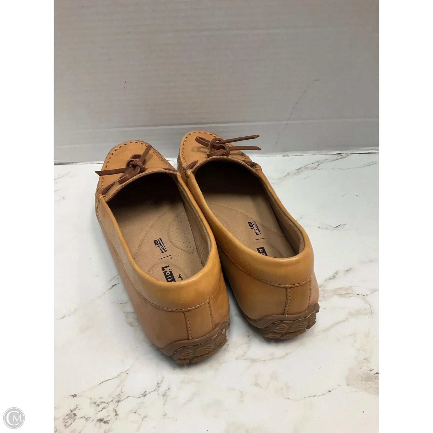 Shoes Flats By Clarks In Brown, Size: 8.5