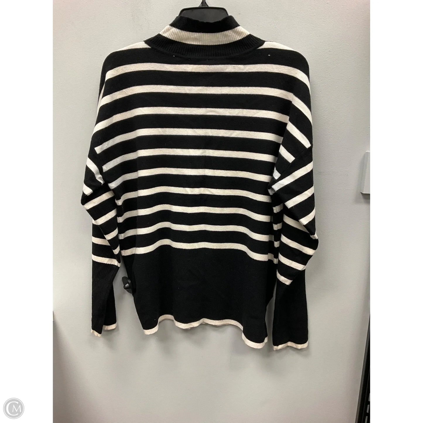 Sweater By Cyrus In Black & White, Size: L