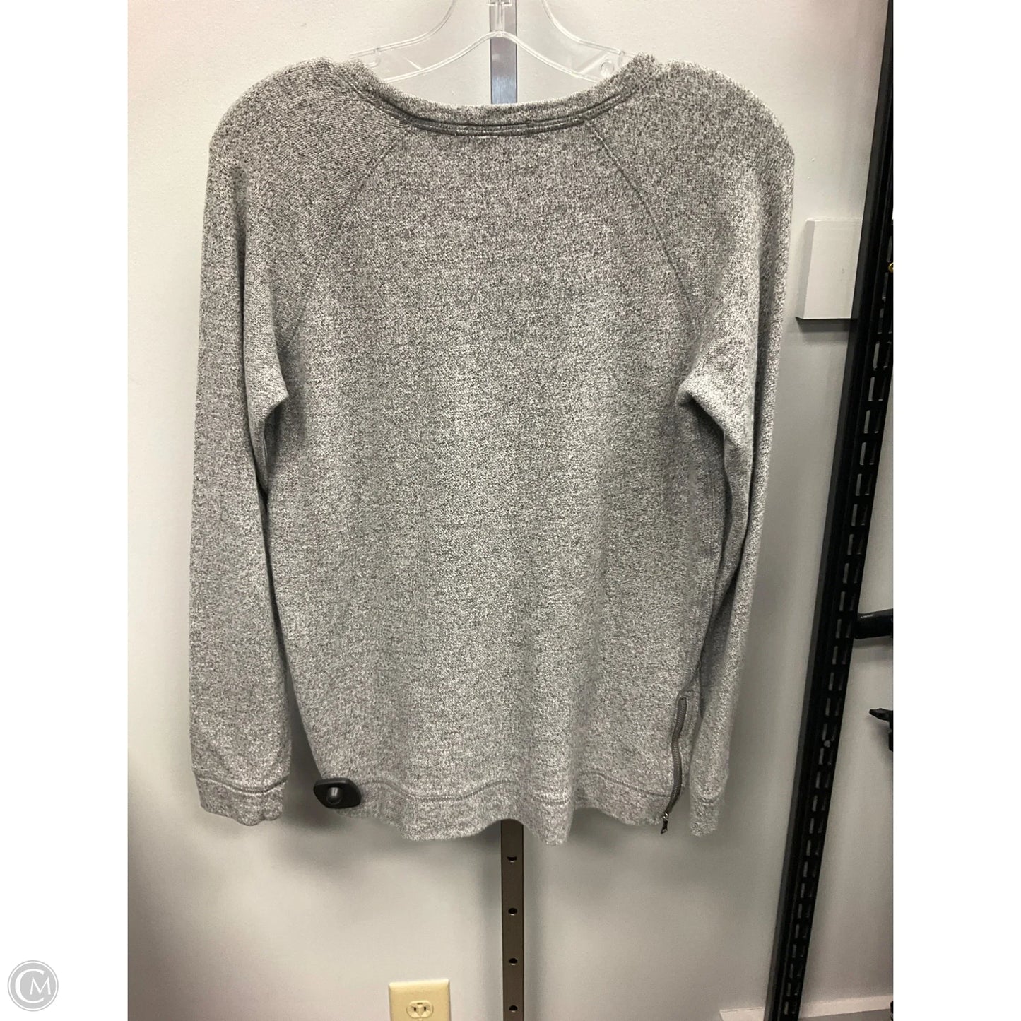 Sweater By Gap In Grey, Size: S
