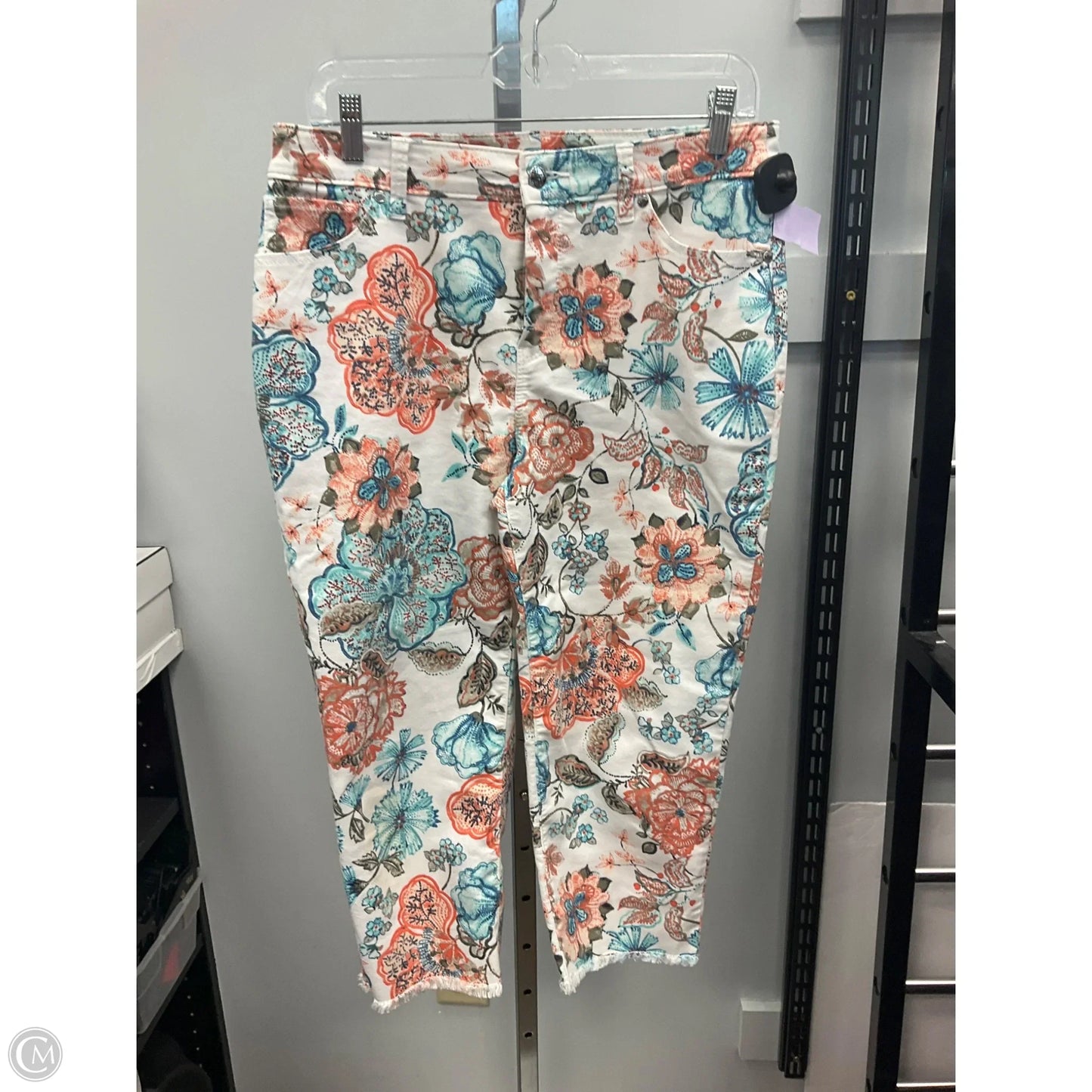 Jeans Cropped By Chicos In Floral Print, Size: 6