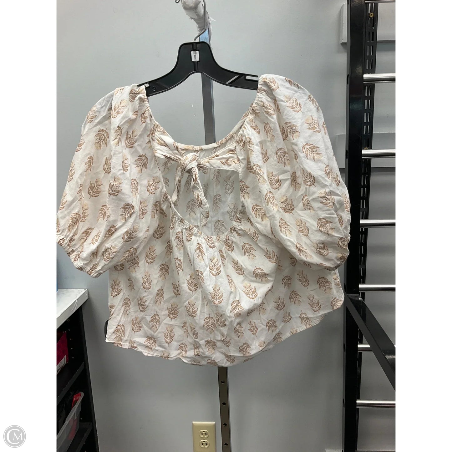 Top Short Sleeve By Old Navy In Floral Print, Size: M