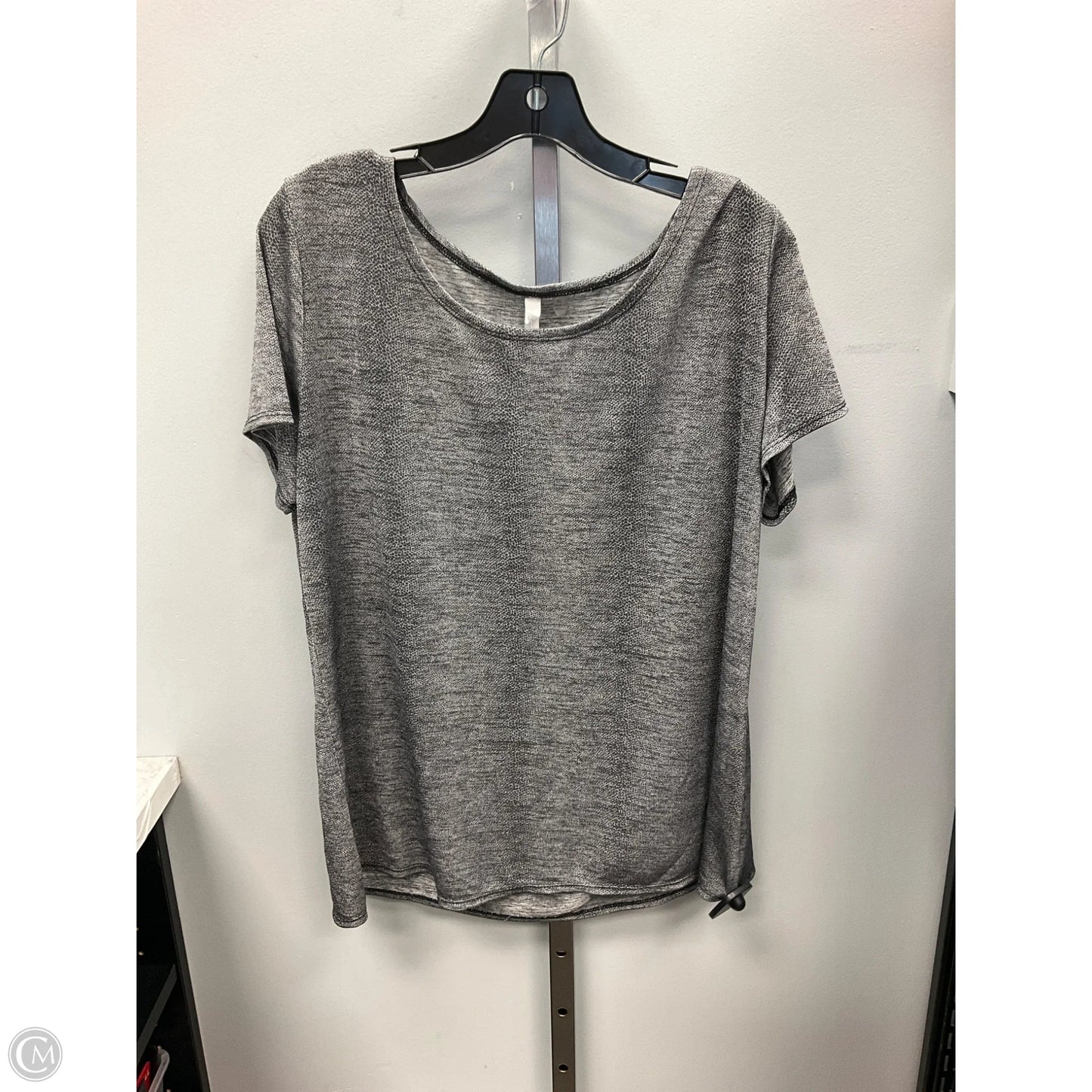 Top Short Sleeve By Ny Collection In Grey, Size: Xl