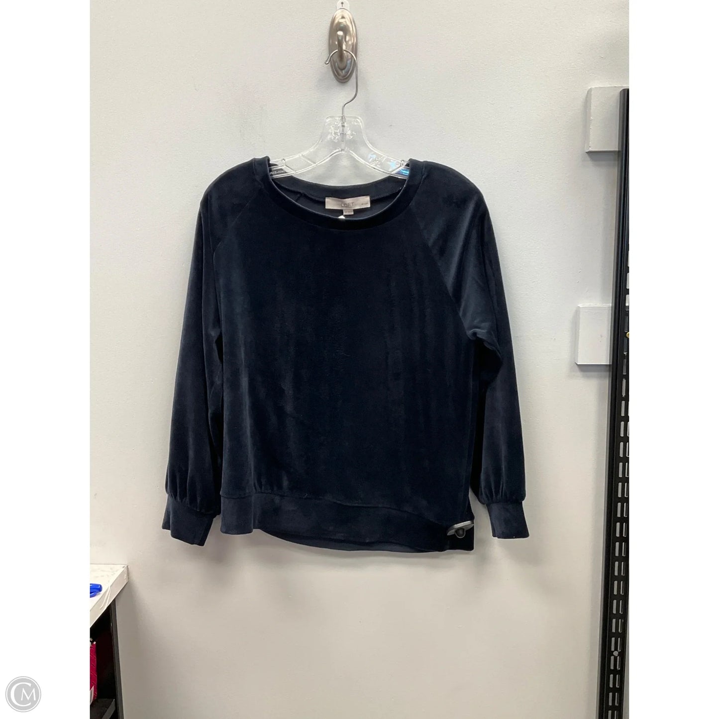 Top Long Sleeve By Loft In Navy, Size: Mp
