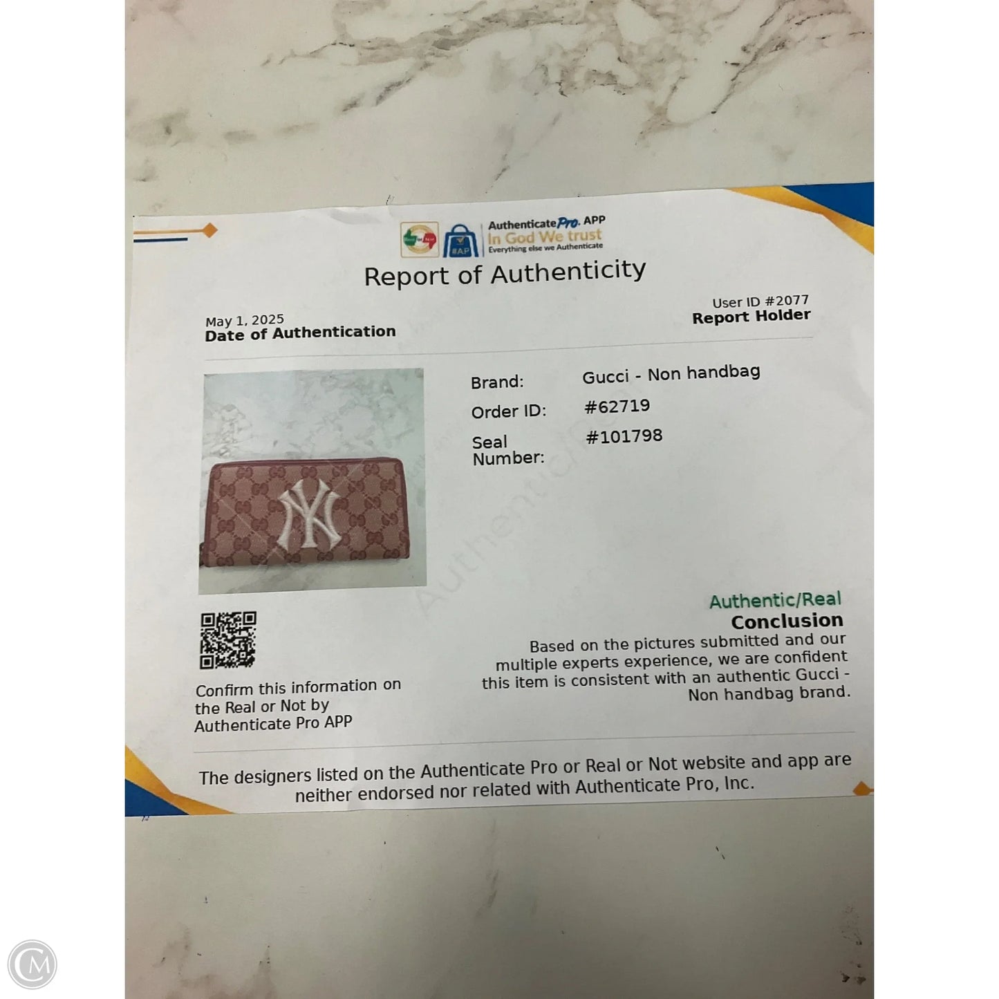 Wallet Luxury Designer By Gucci, Size: Large