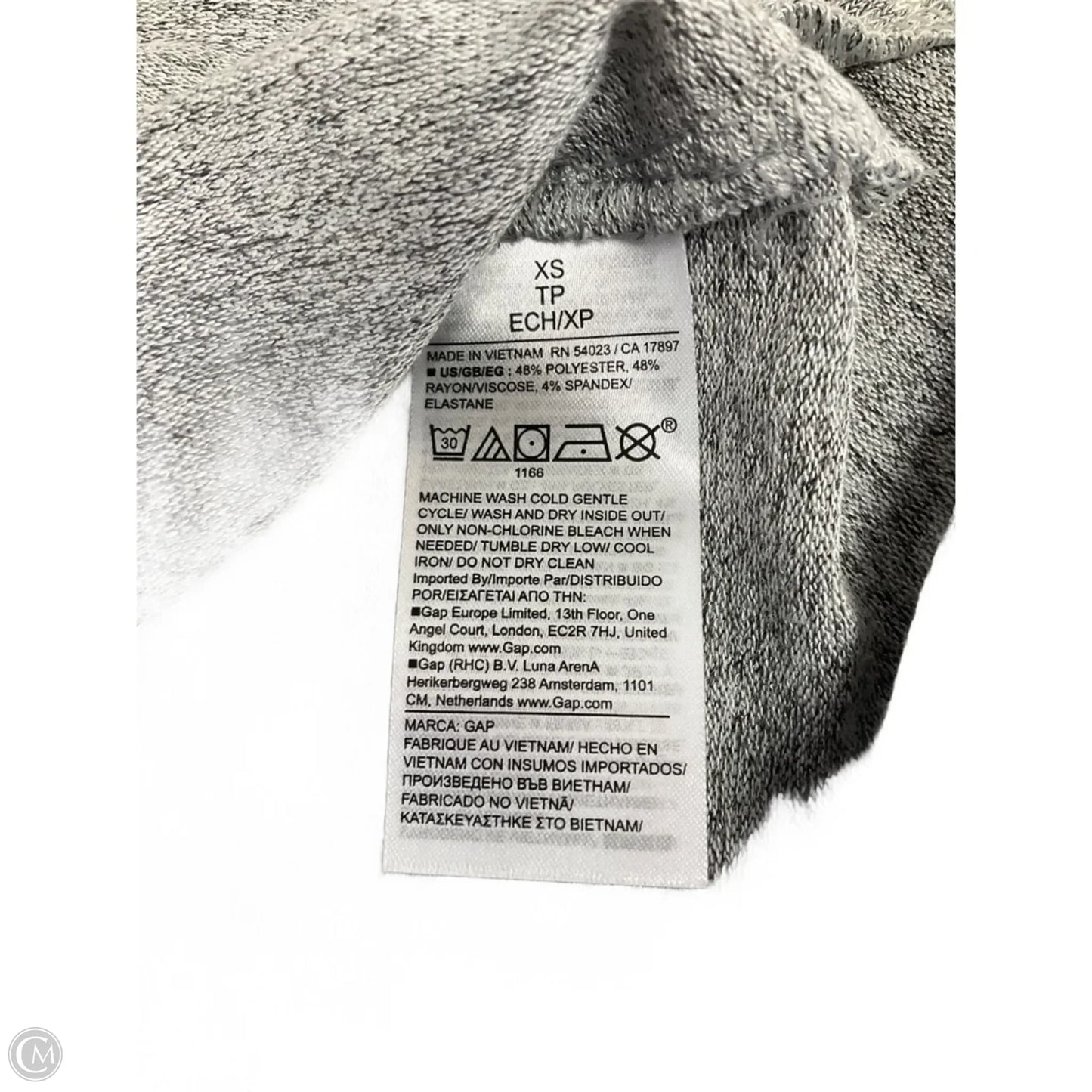 Top Long Sleeve By Gap In Grey, Size: Xs