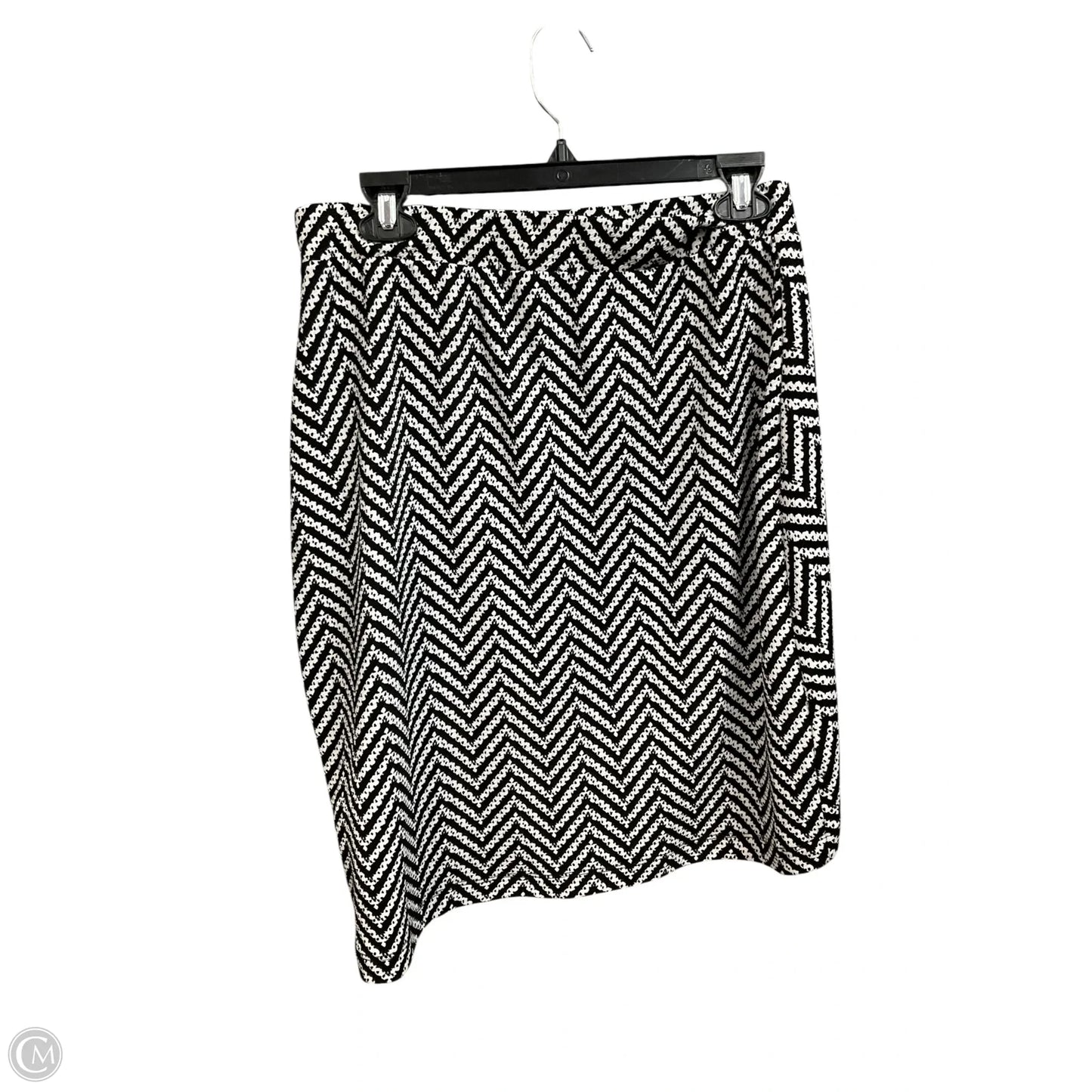 Skirt Mini & Short By Pleione In Chevron Pattern, Size: M